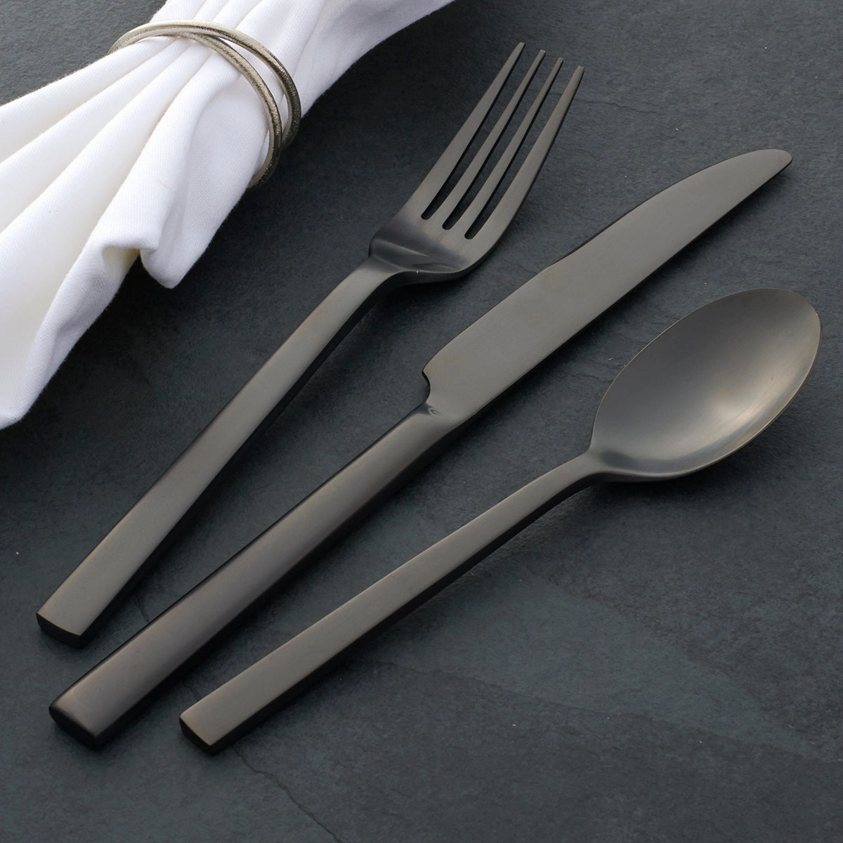Chefs Table Midnight Matte 20 Piece Flatware Set