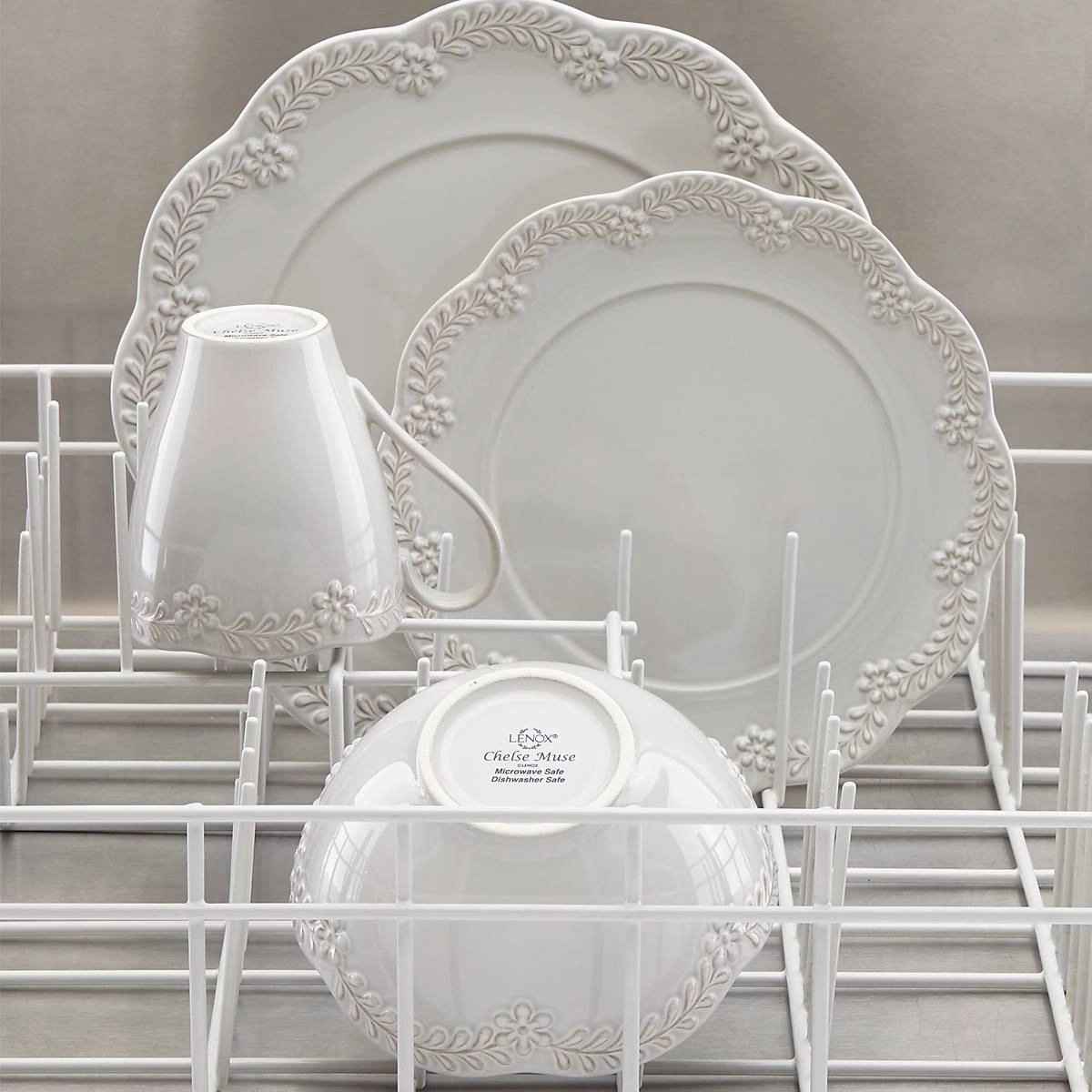 Chelse Muse Floral White 12-Piece Dinnerware Set
