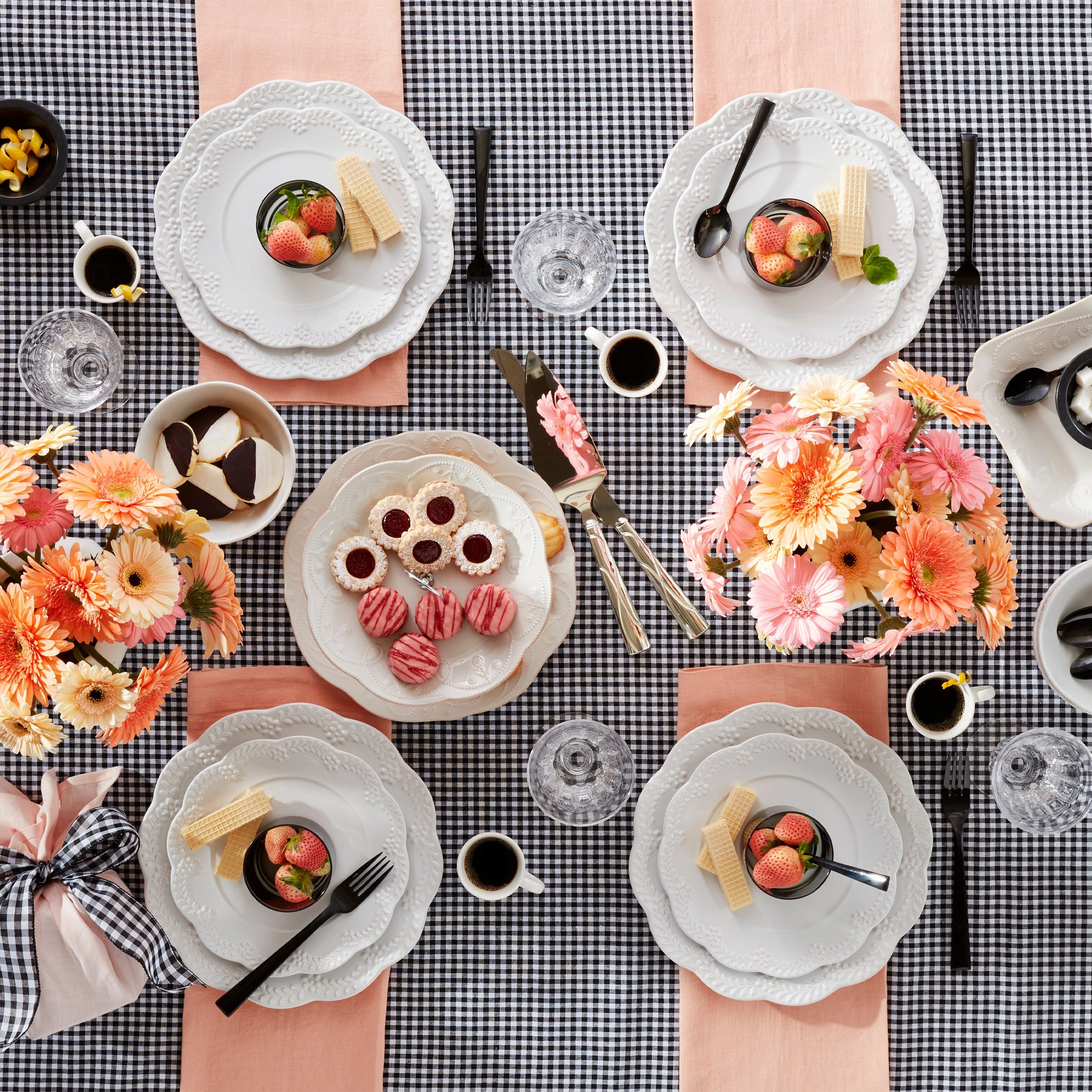 Chelse Muse Floral White 12-Piece Dinnerware Set