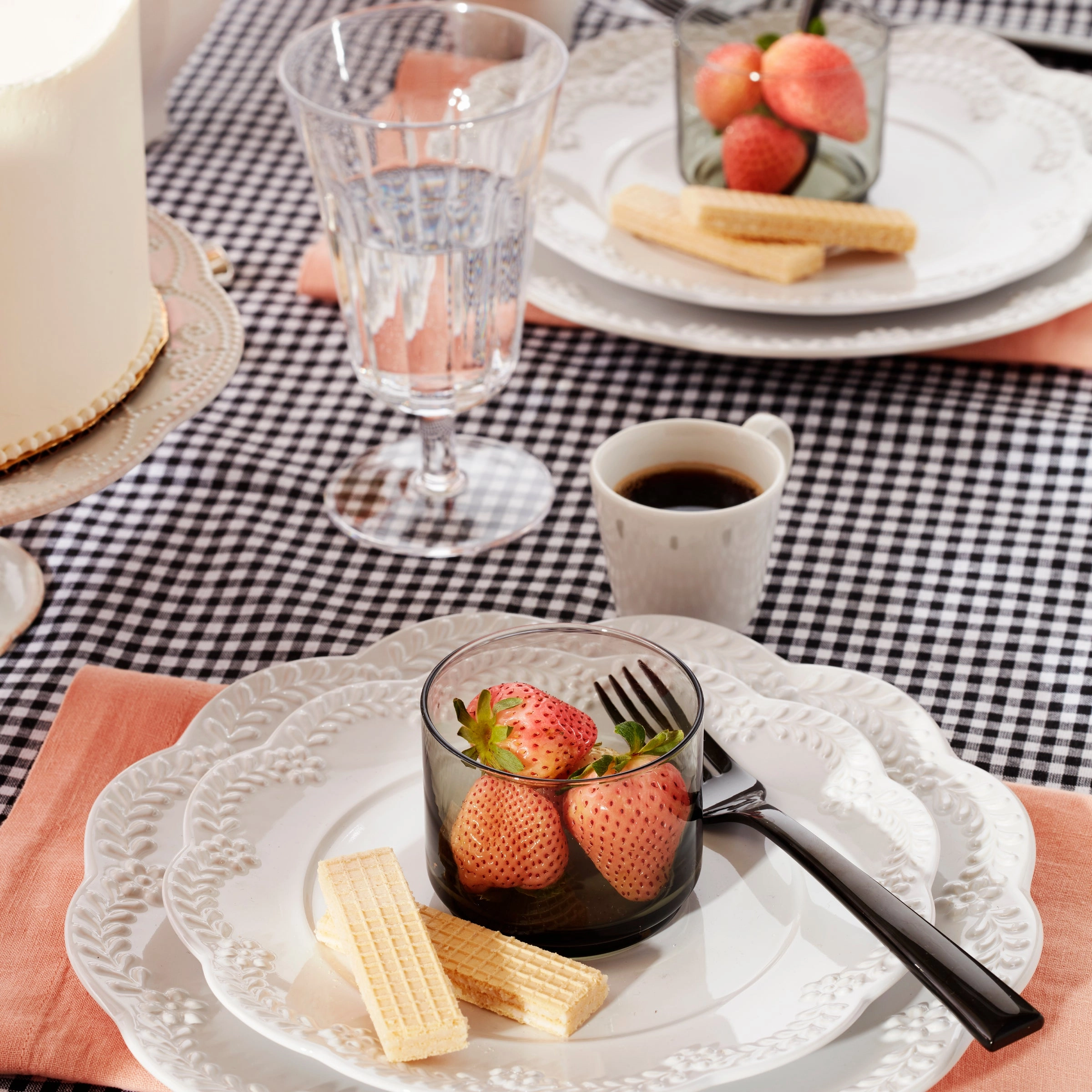 Chelse Muse Floral White 12-Piece Dinnerware Set