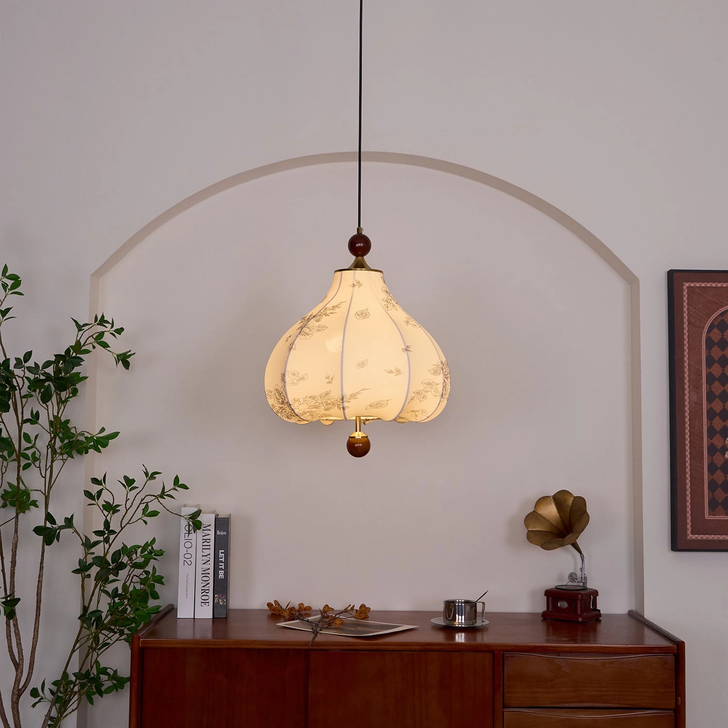 Chestnut Bloom Pendant Lamp