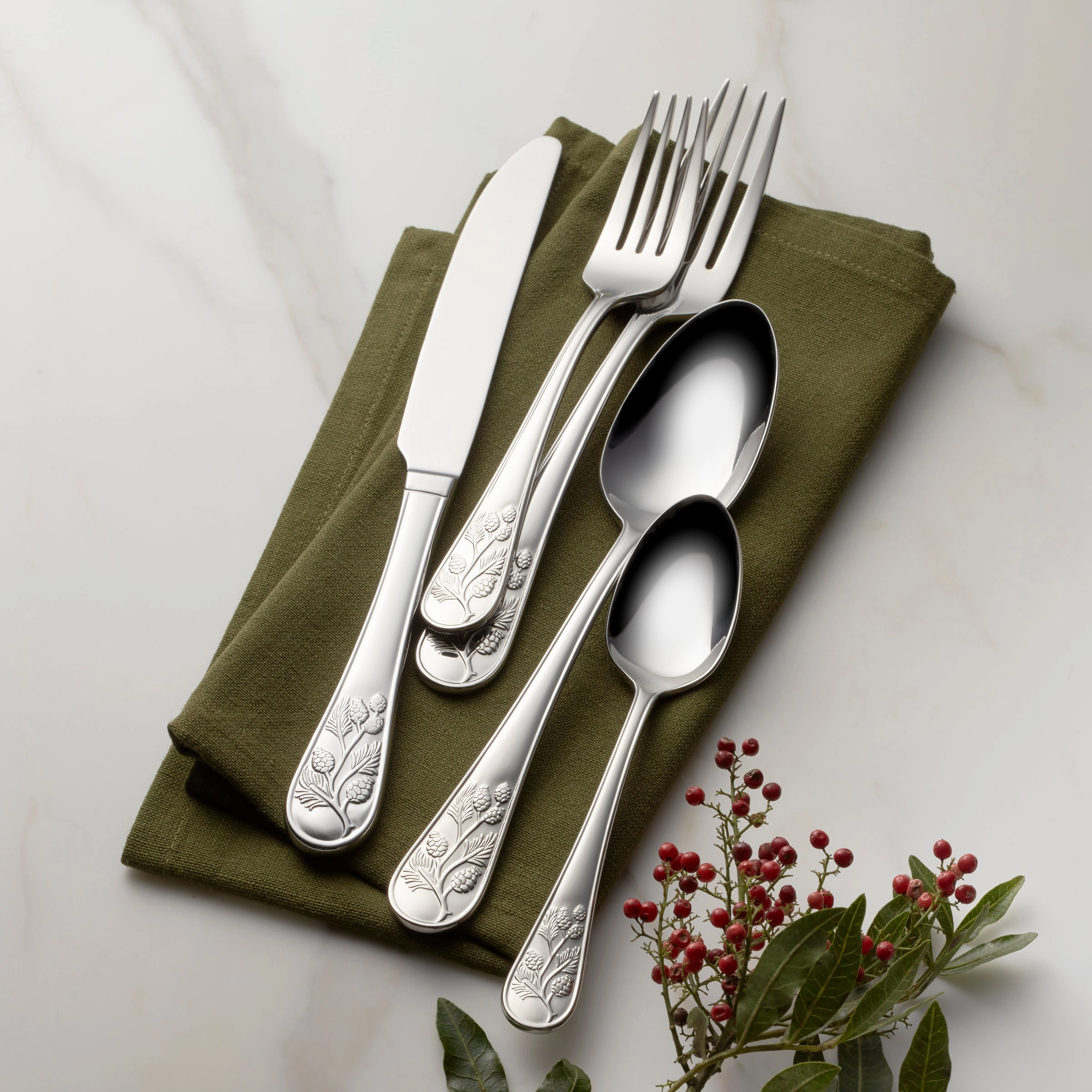 Chestnut Ridge 65 Piece Flatware Set