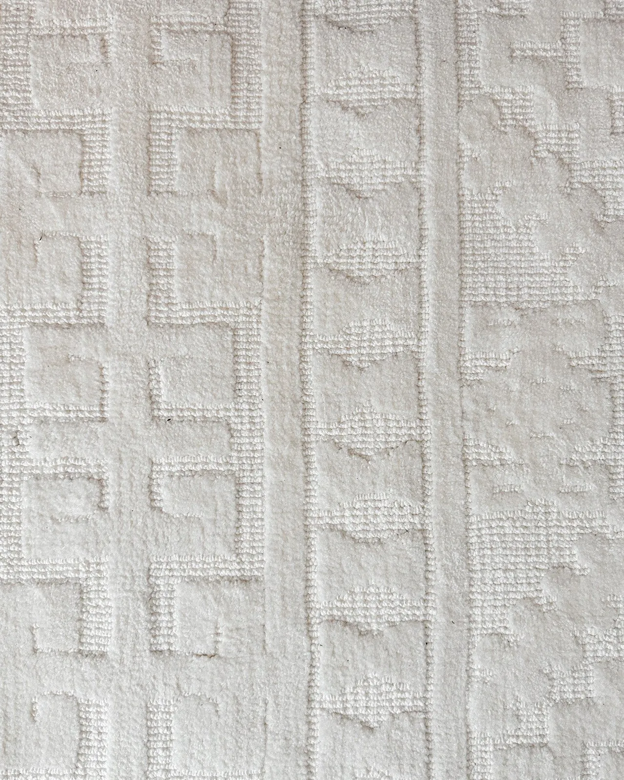 Chloe Cream Tribal Textured Rug *NO RETURNS UNLESS FAULTY