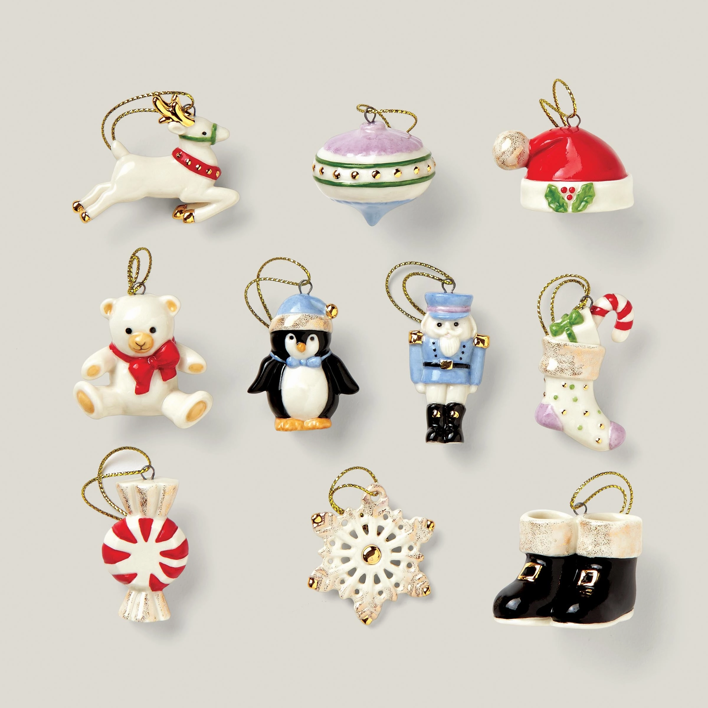 Christmas Memories 11-Piece Ornament & Tree Set