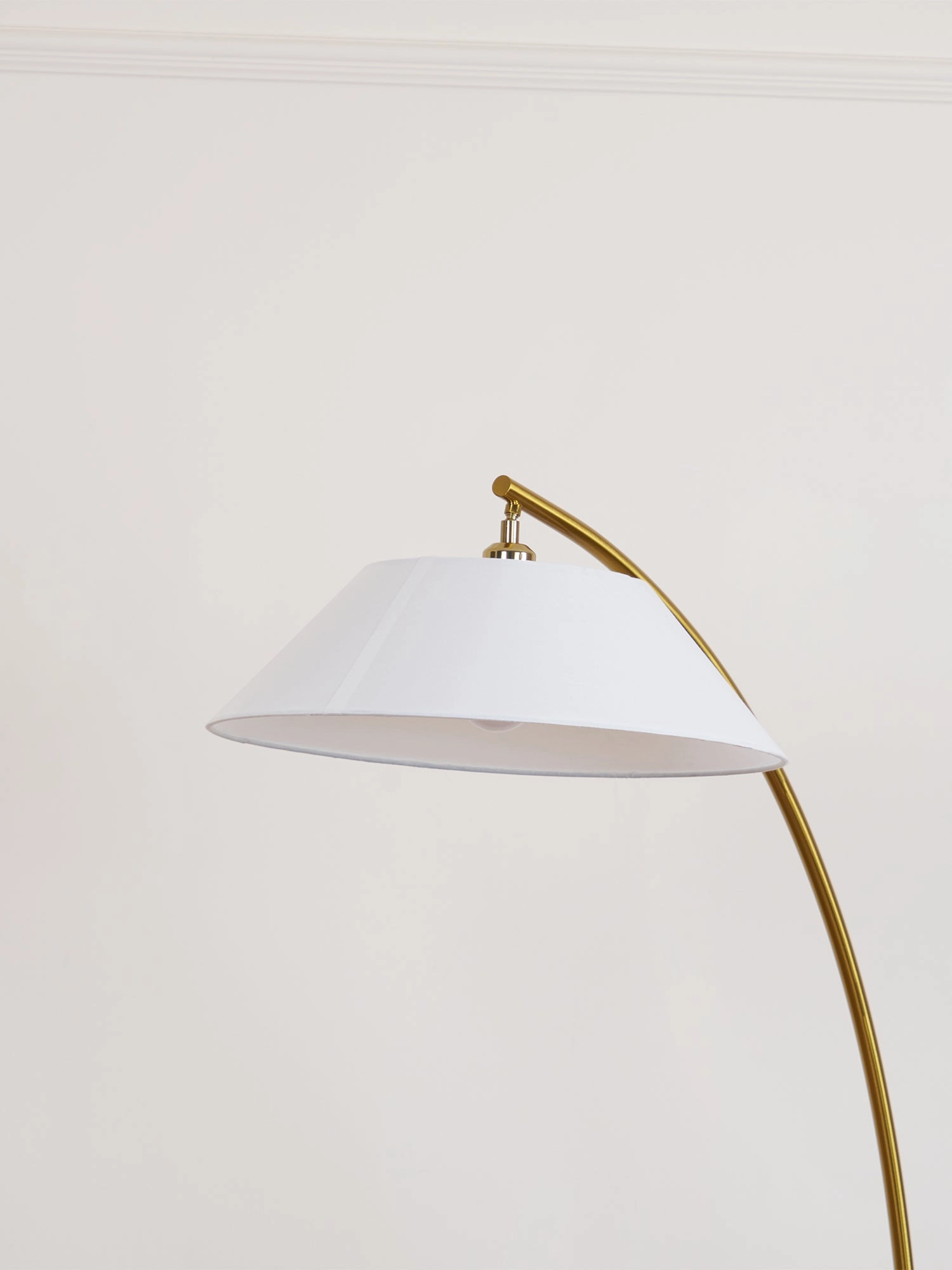 Circo Floor Lamp