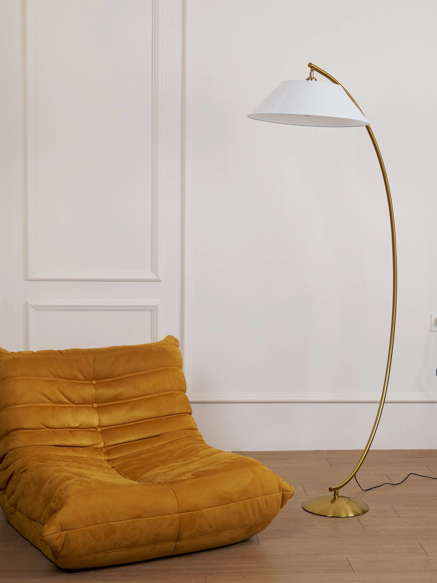 Circo Floor Lamp