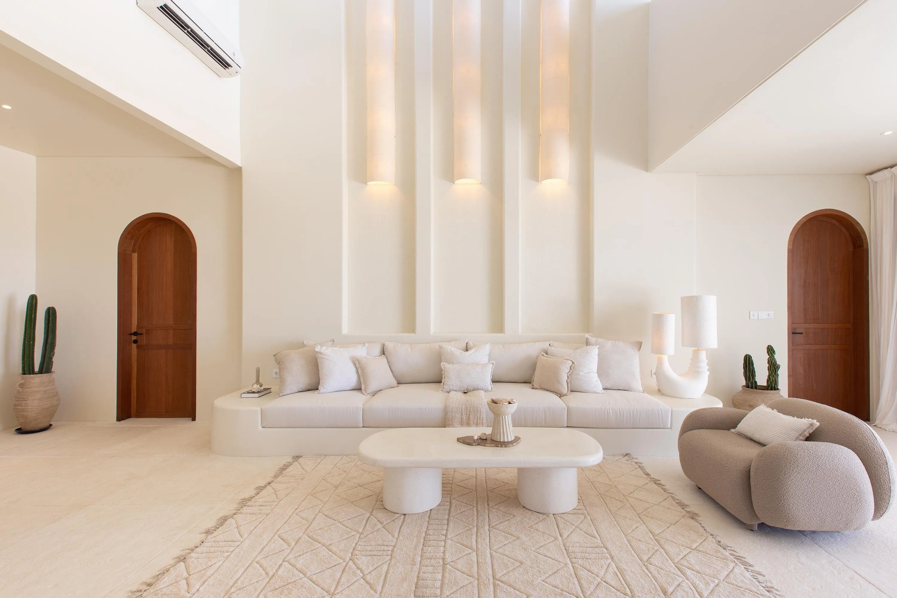 Coco Ivory Tribal Textured Washable Shag Rug