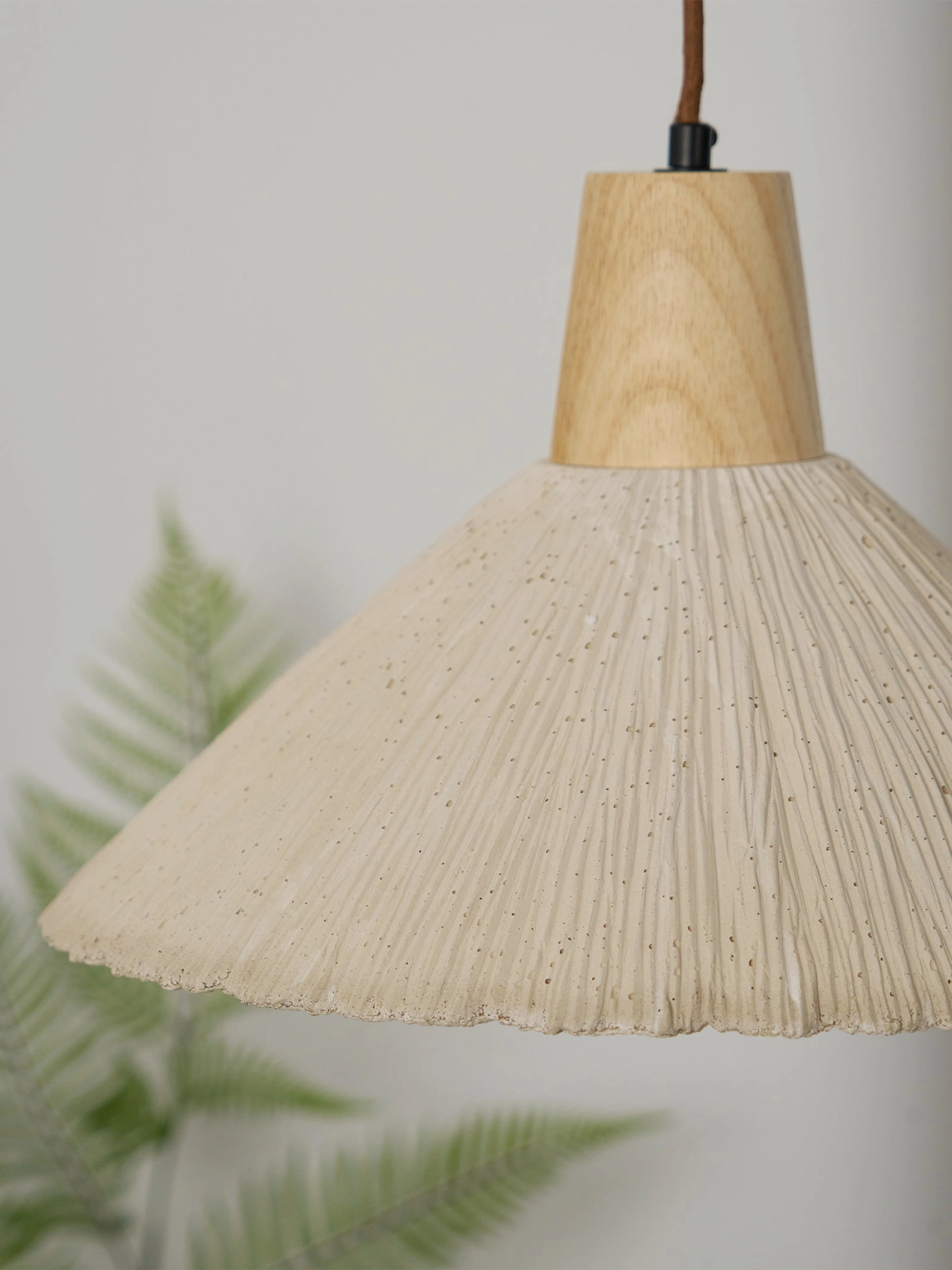 Concrete Pleated Pendant Lamp