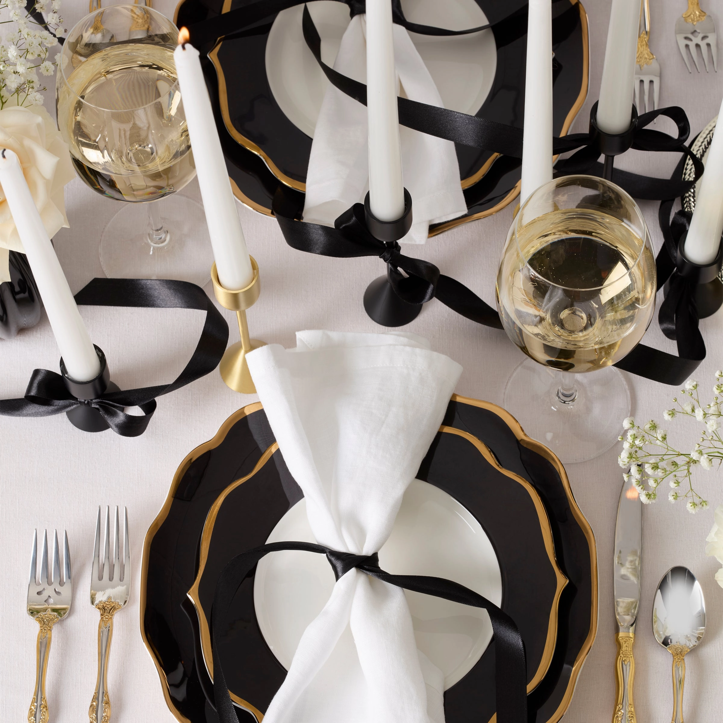 Contempo Luxe Black Accent Plates - Set of 4