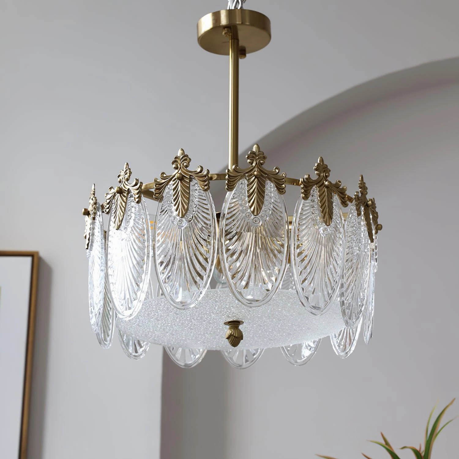 Decorative Pattern Glass Round Chandelier