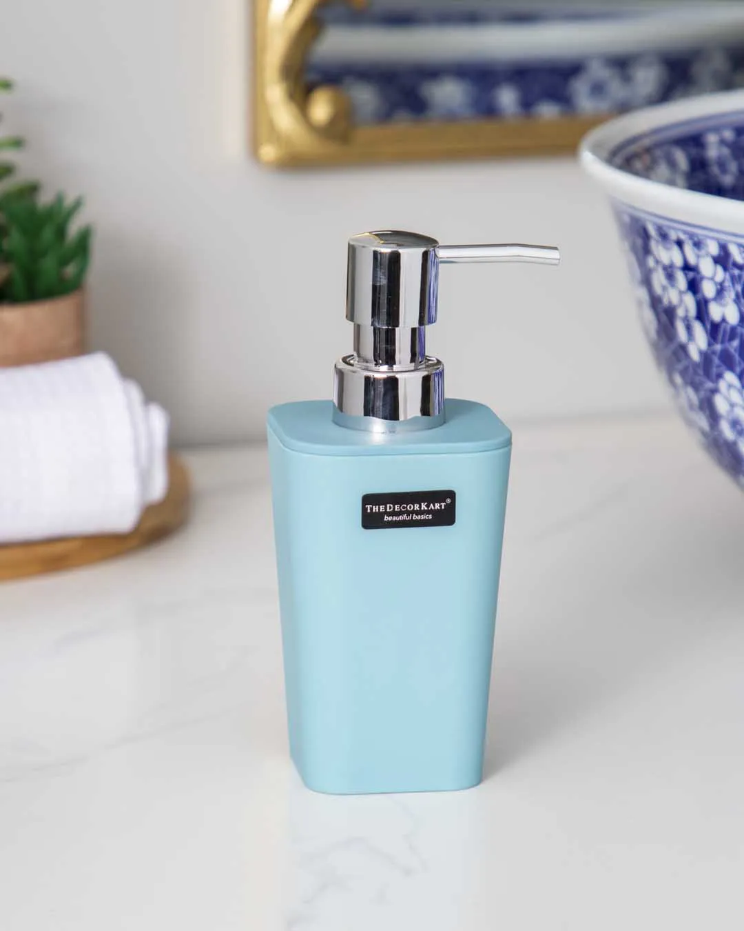 Delightful 4 Piece Bathroom Accessory - Blue
