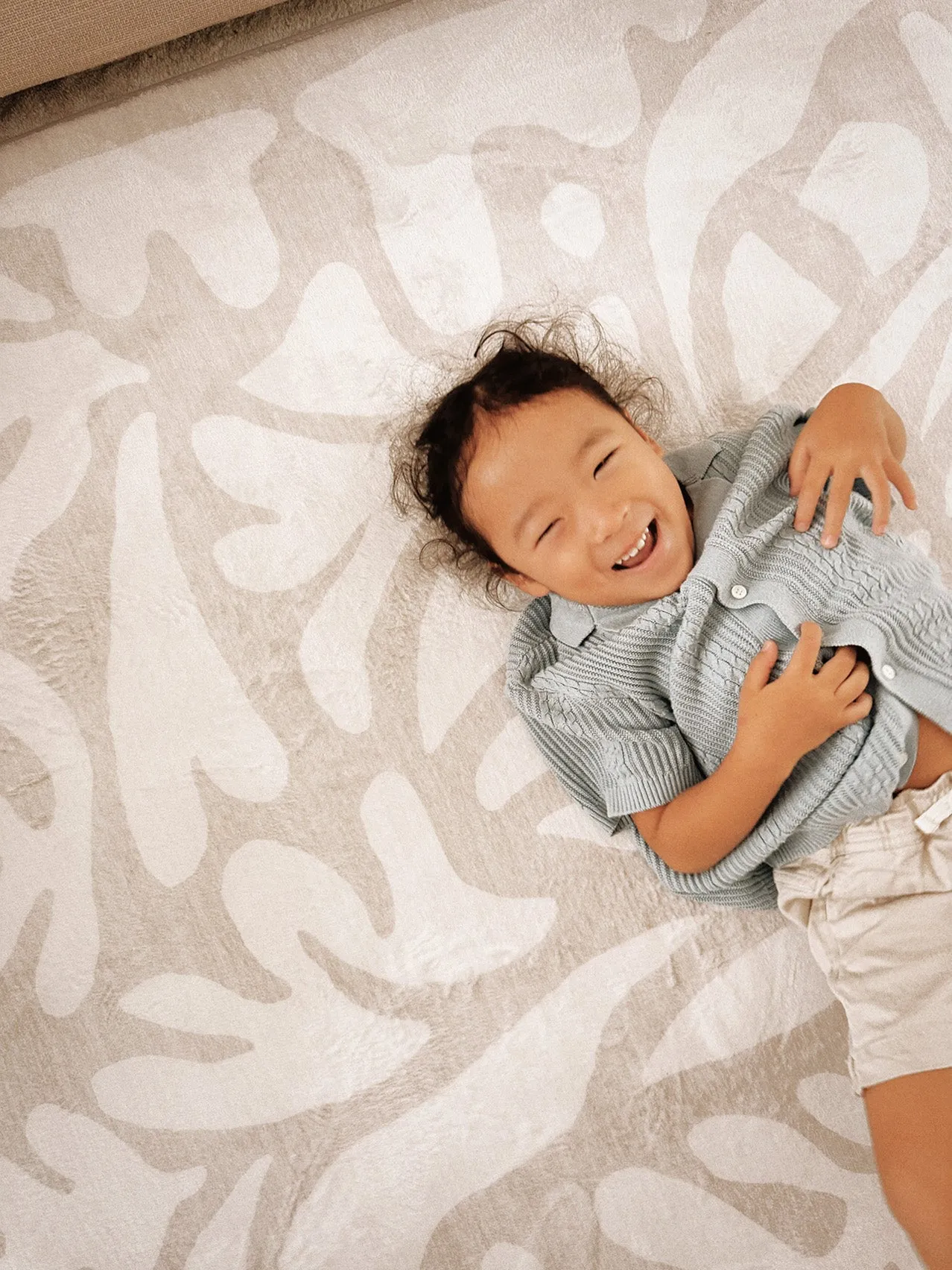 Didi Grey Cream Leaves Rollie Pollie Playmat