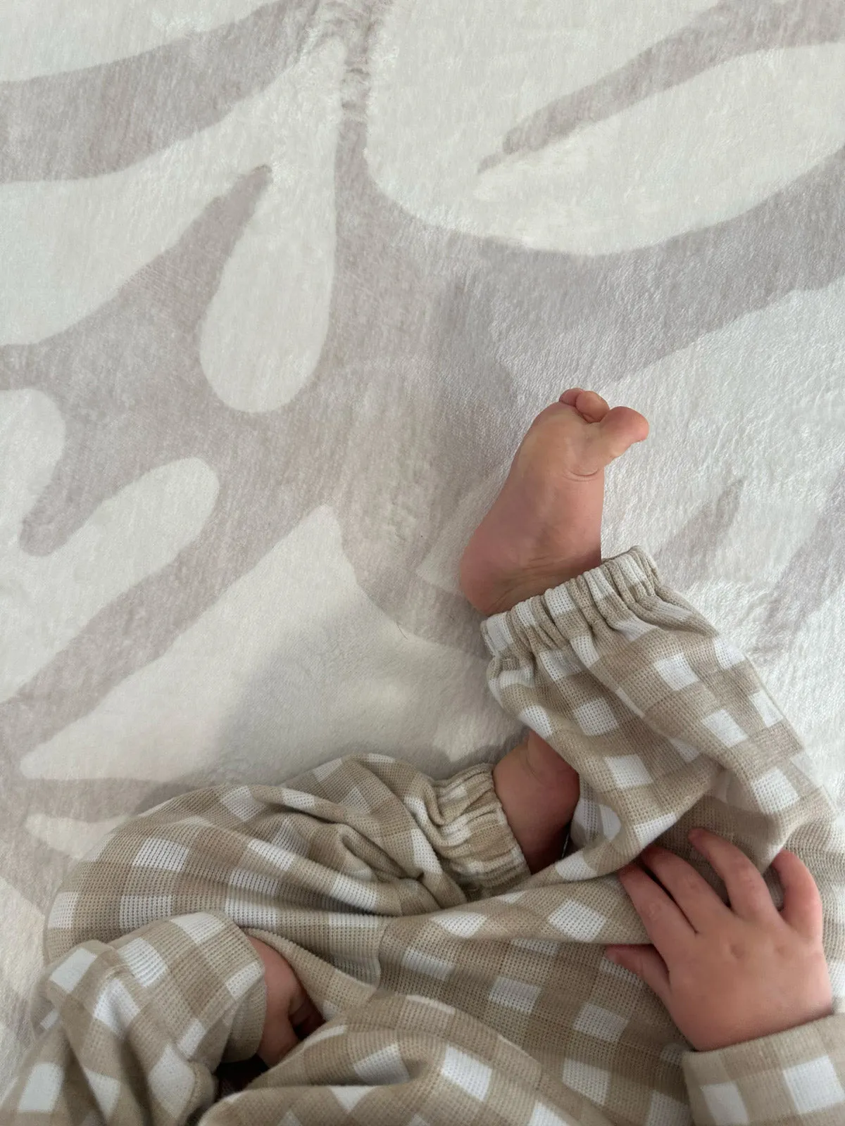 Didi Grey Cream Leaves Rollie Pollie Playmat