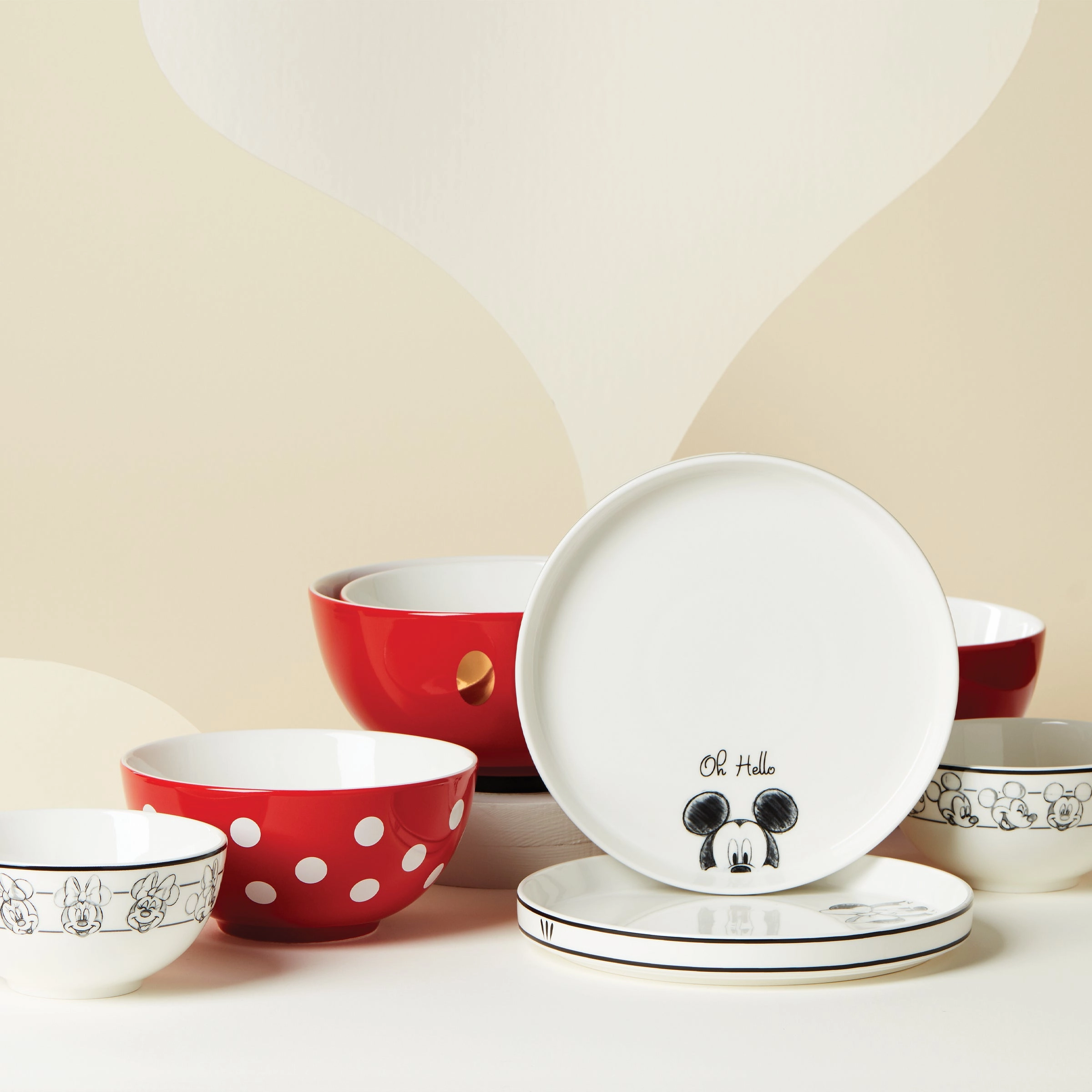 Disney 8-Piece Nesting Dinnerware Set