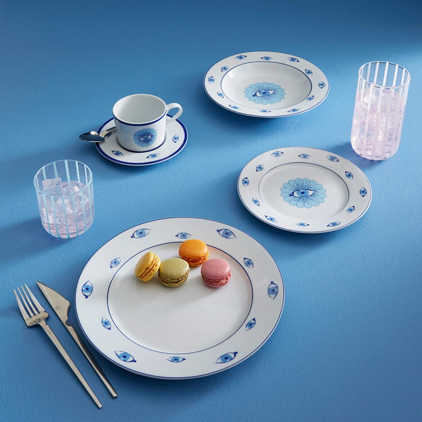 Druggist Teacup