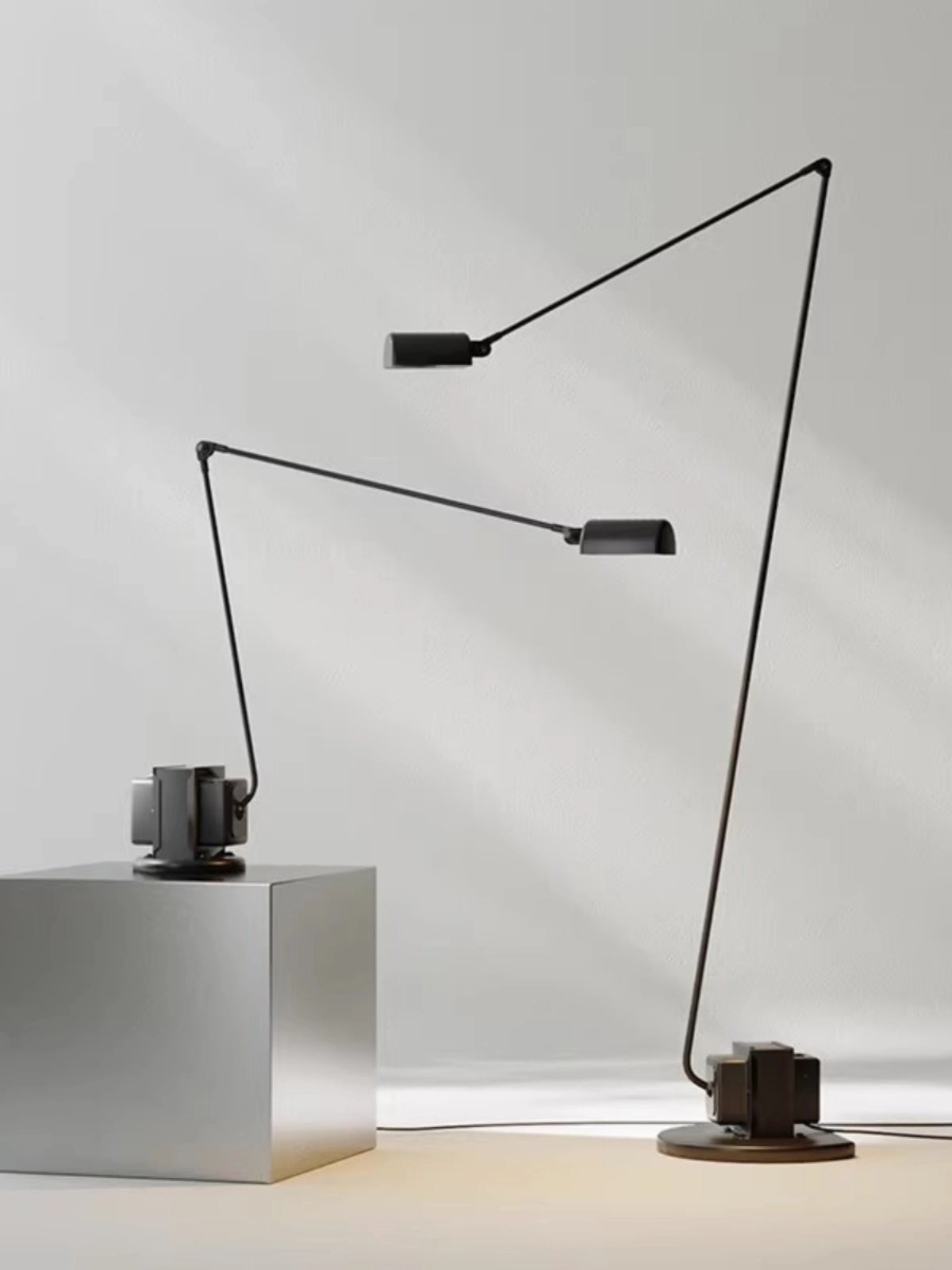 Dynamo Floor Lamp