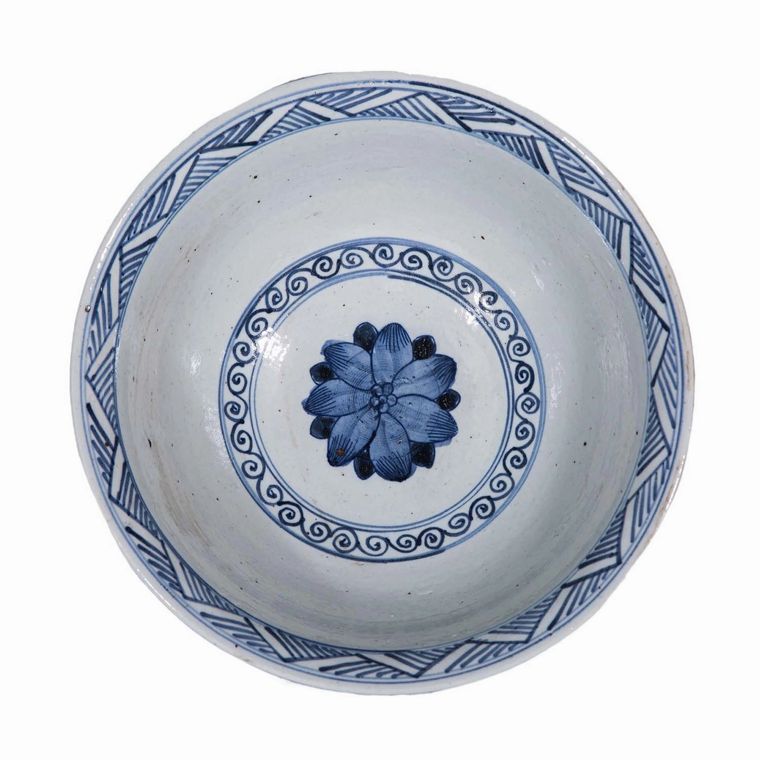 Dynasty Bowl Flower Vine Motif