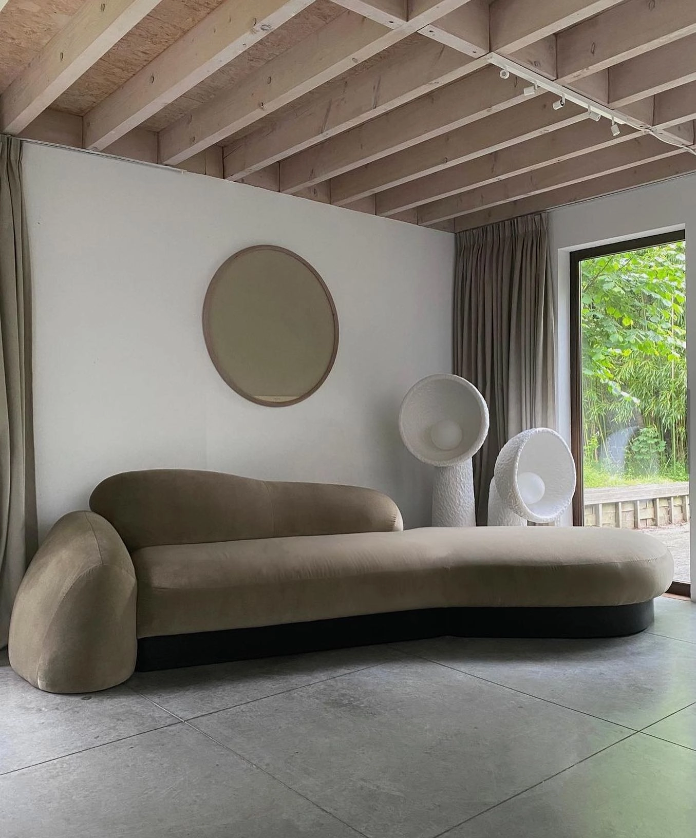 Echo Sculptural Floor Lamp