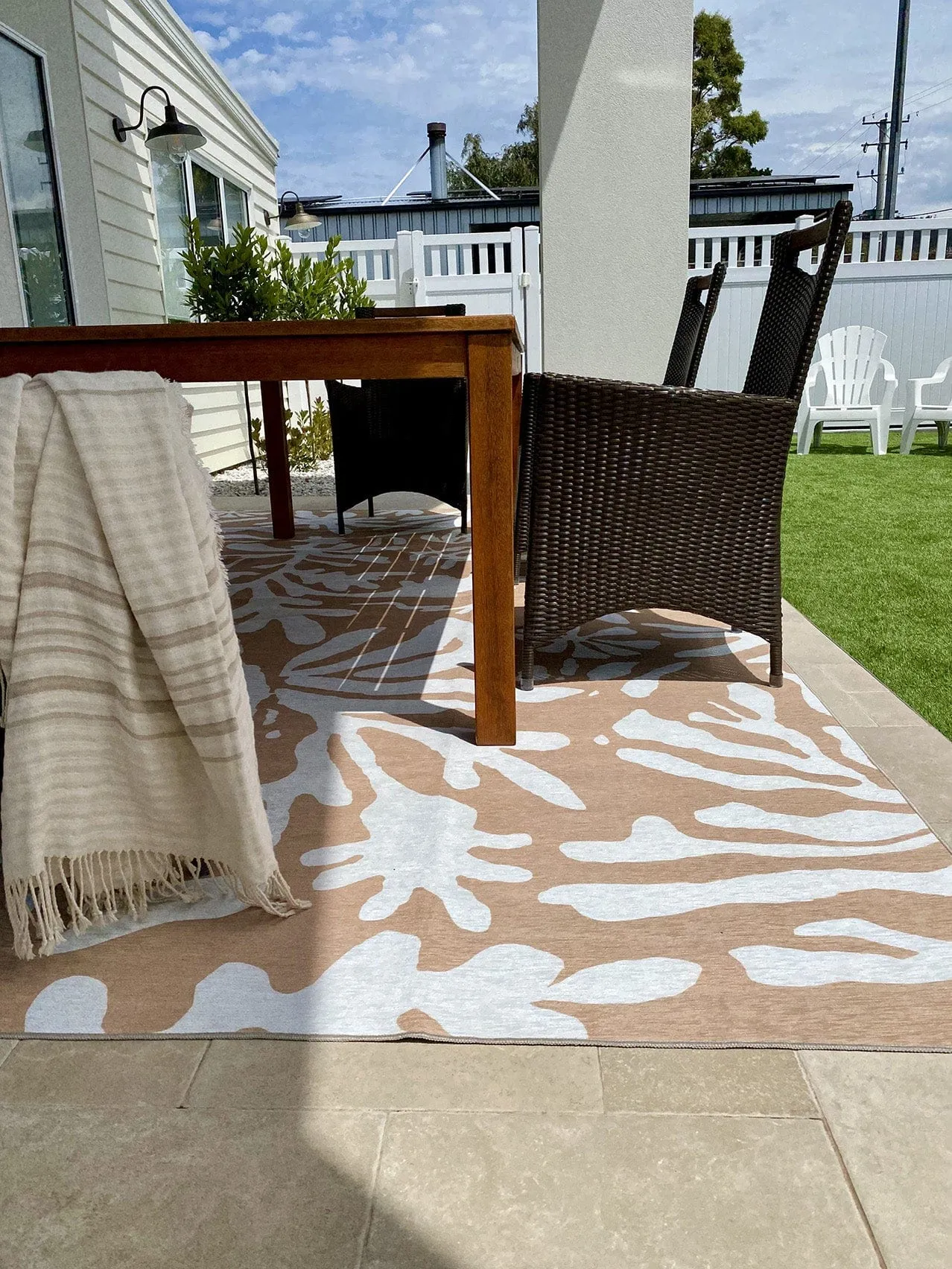 Edrielle Brown Cream Indoor Outdoor Washable Rug *NO RETURNS UNLESS FAULTY
