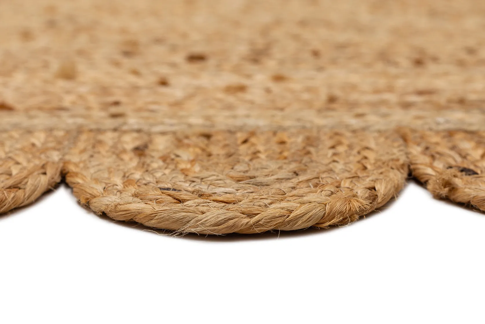 Ejiya Natural Brown Scalloped Jute Rug