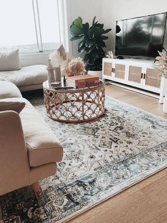 Eleanor Cream Blue and Tan Lustrous Traditional Rug *NO RETURNS UNLESS FAULTY