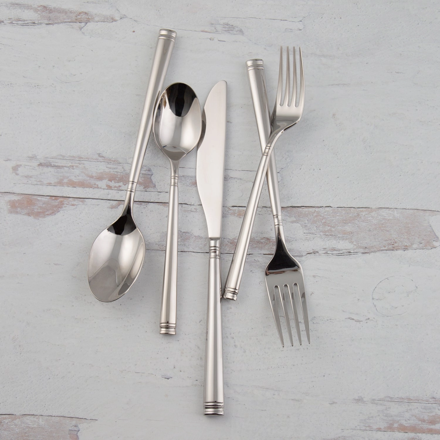 Emmy Mirror 20 Piece Flatware Set