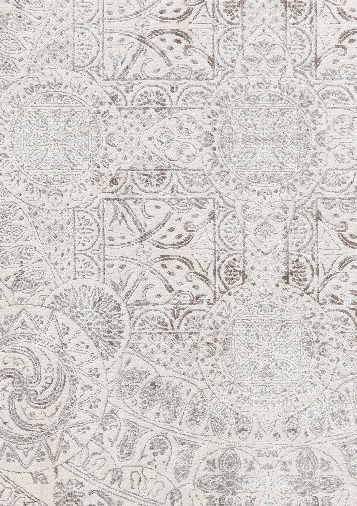Esmeray Ivory And Grey Traditional Distressed Round Rug *NO RETURNS UNLESS FAULTY