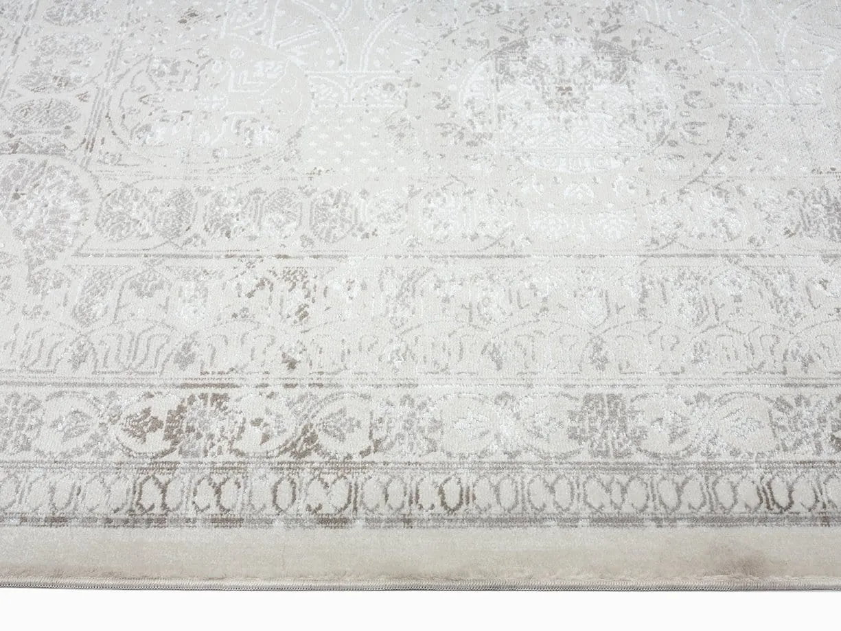 Esmeray Ivory And Grey Traditional Distressed Rug *NO RETURNS UNLESS FAULTY