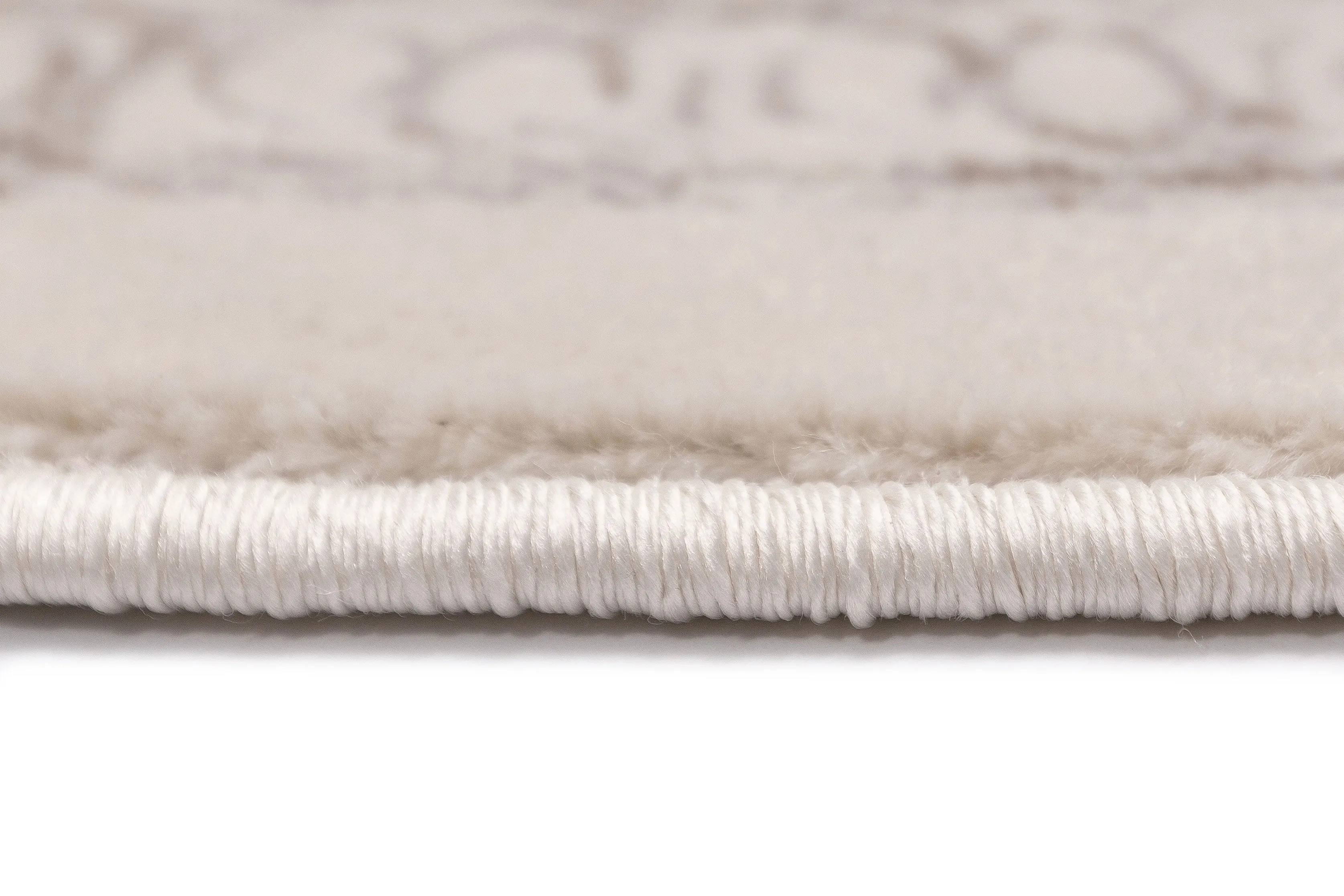 Esmeray Ivory And Grey Traditional Distressed Rug *NO RETURNS UNLESS FAULTY