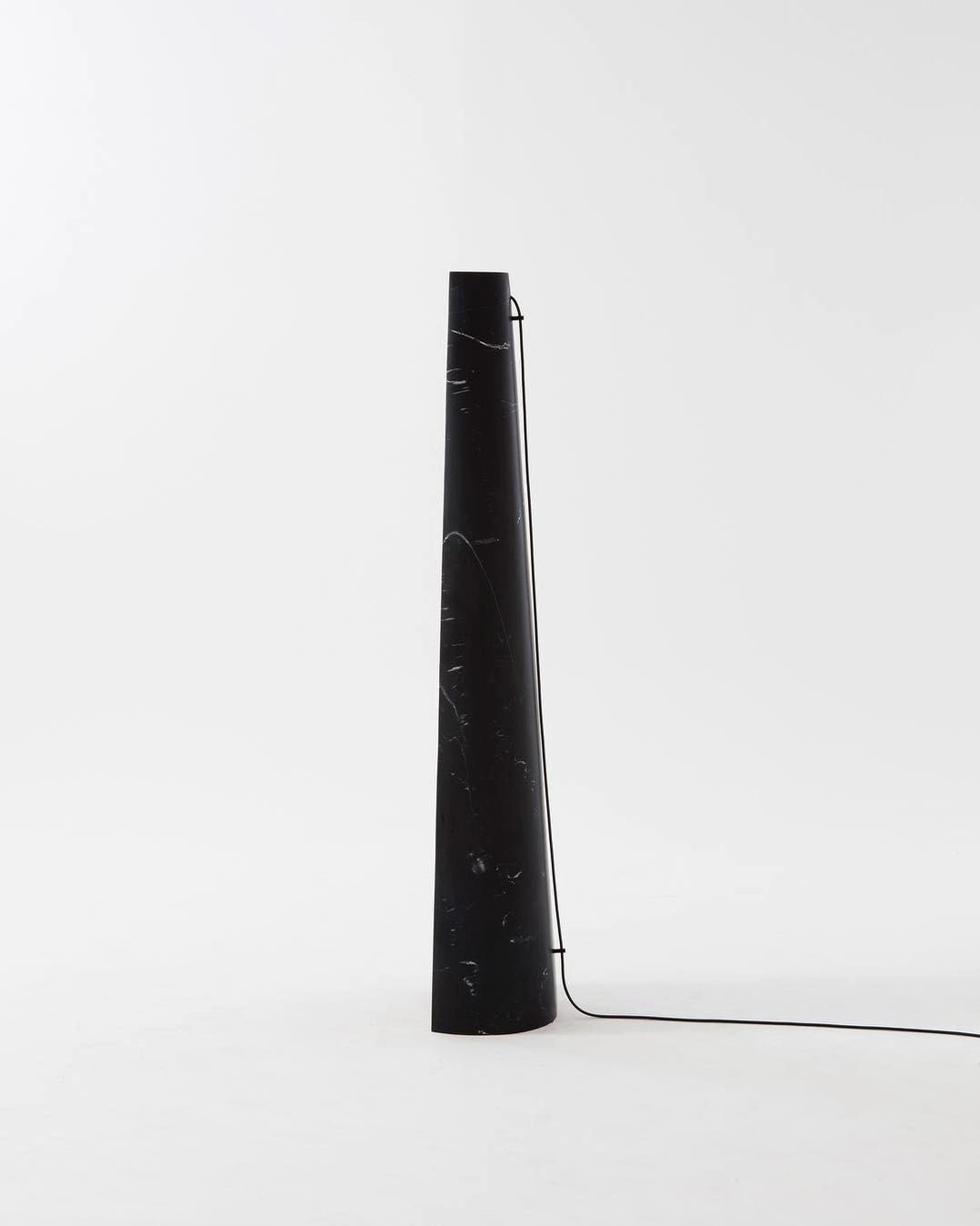 Estela Floor Lamp