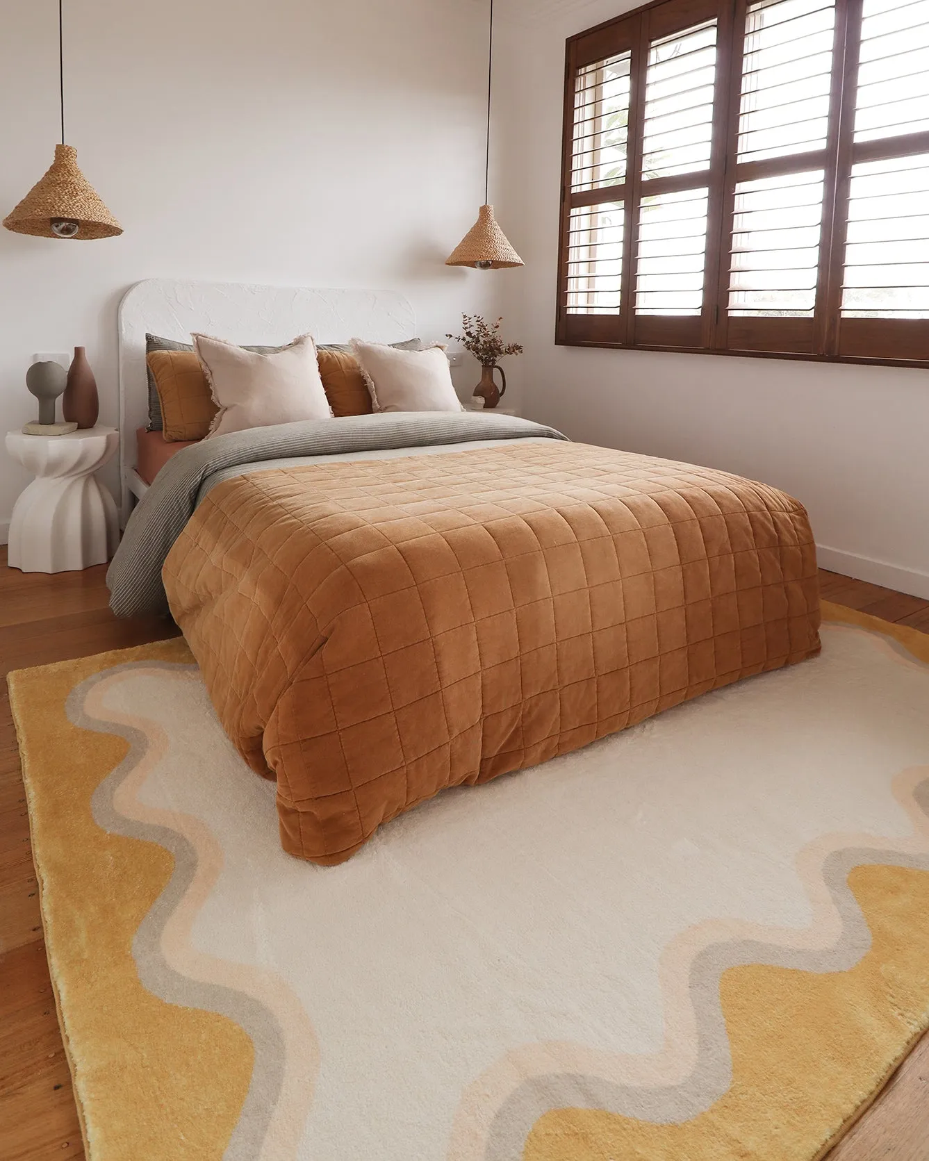 Esti Cream and Yellow Wiggle Bordered Washable Rug
