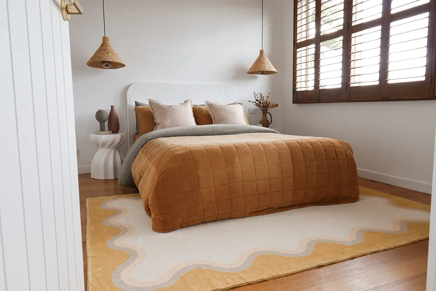 Esti Cream and Yellow Wiggle Bordered Washable Rug