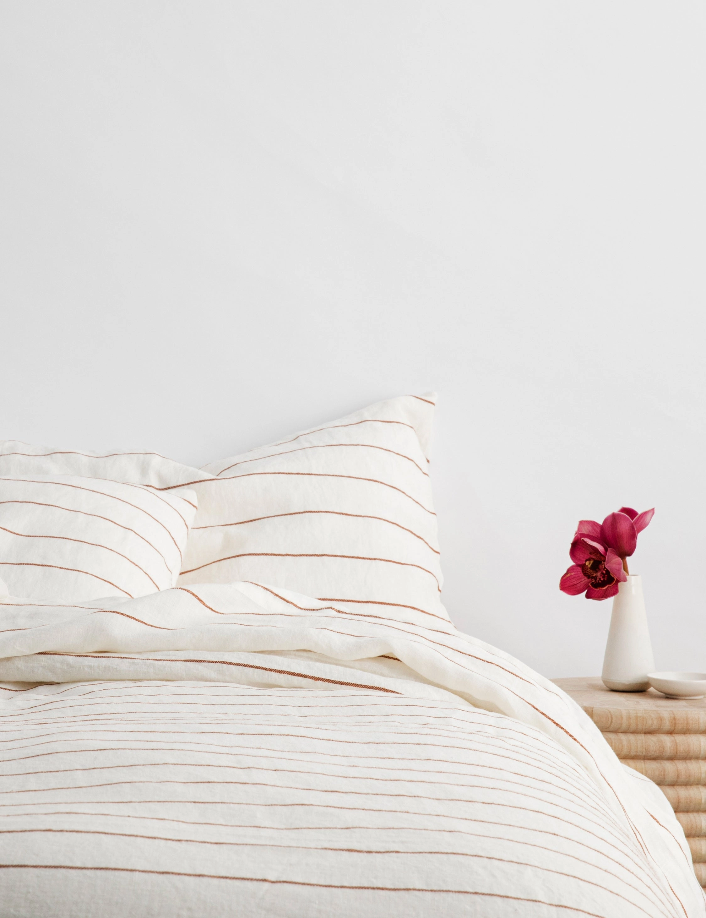 European Flax Linen Pillowcases (Set of 2) by Cultiver
