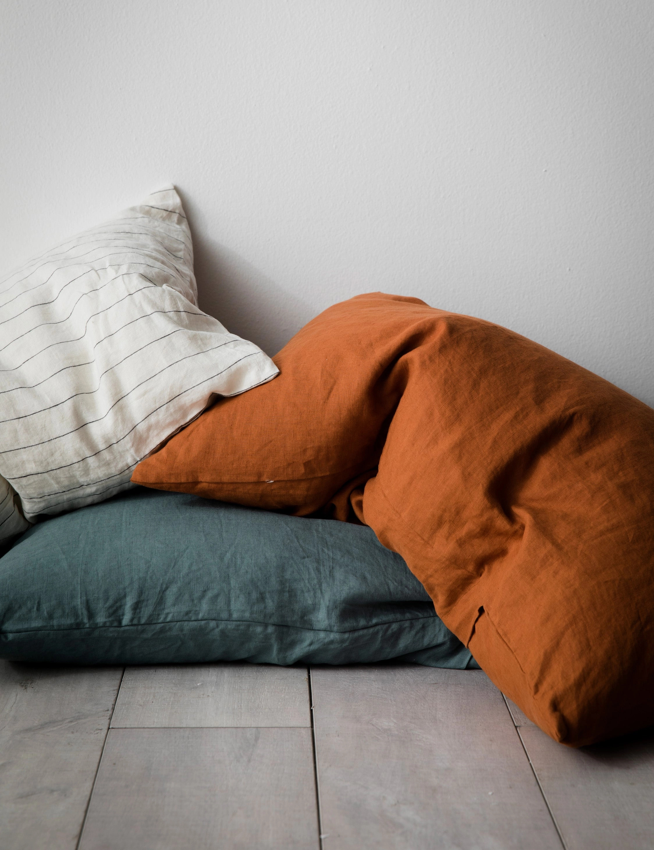 European Flax Linen Pillowcases (Set of 2) by Cultiver