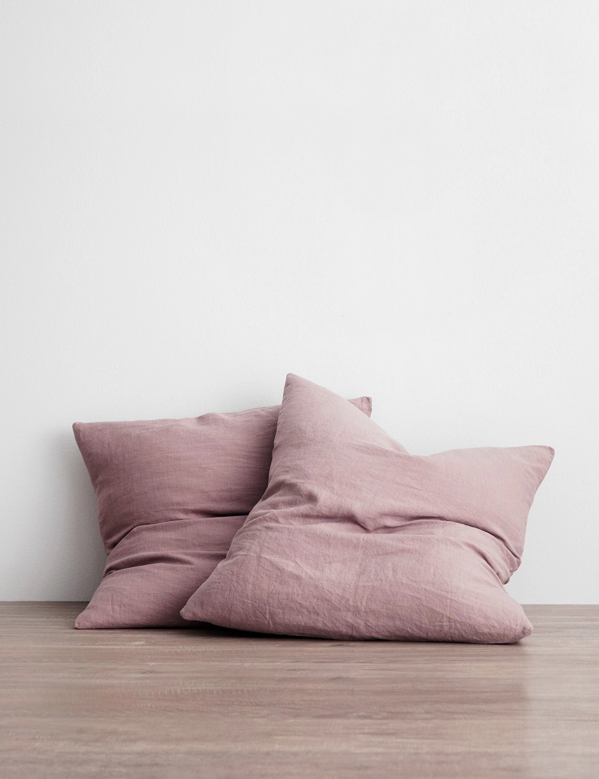 European Flax Linen Pillowcases (Set of 2) by Cultiver