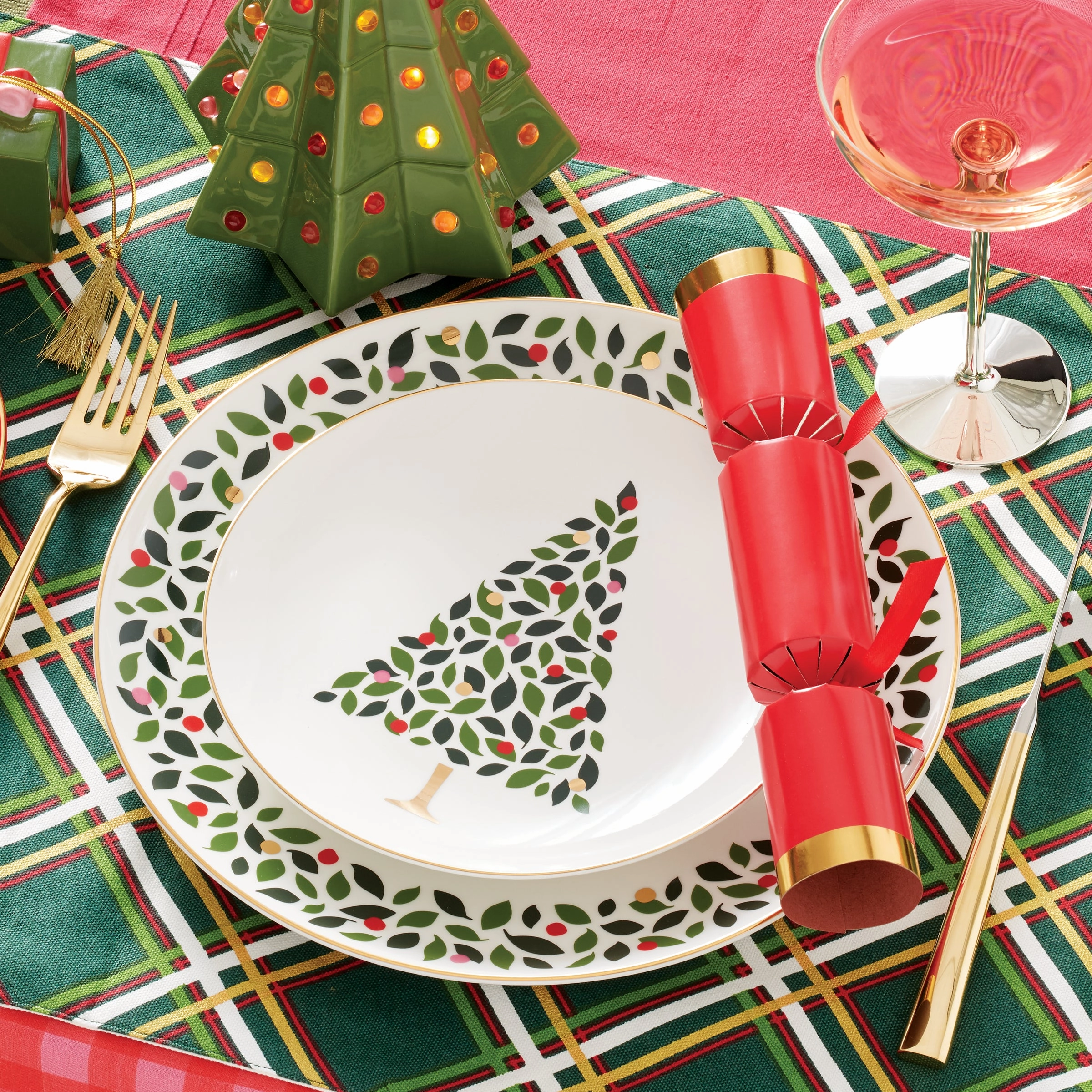 Evergreen Accent Plates - Set of 4