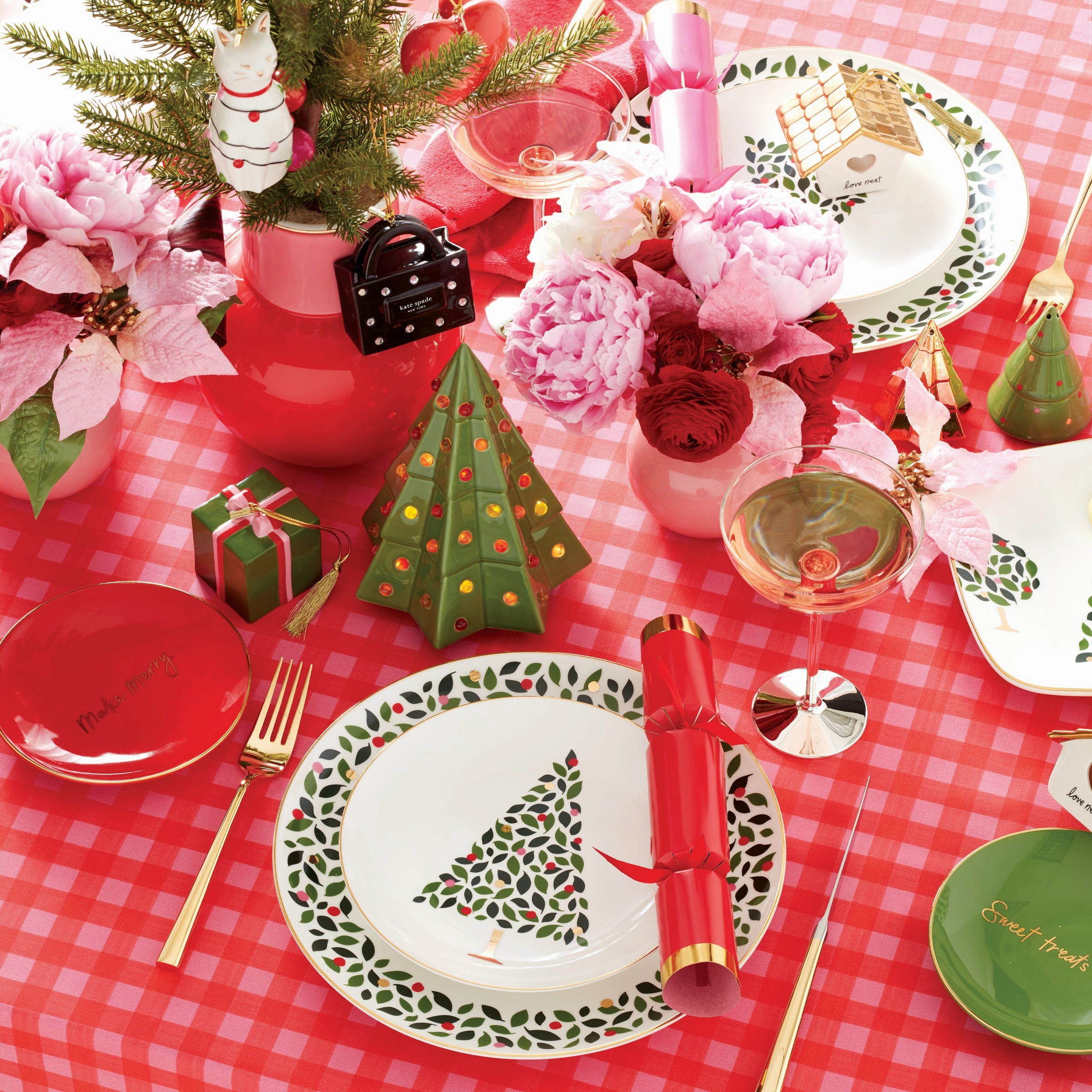 Evergreen Accent Plates - Set of 4