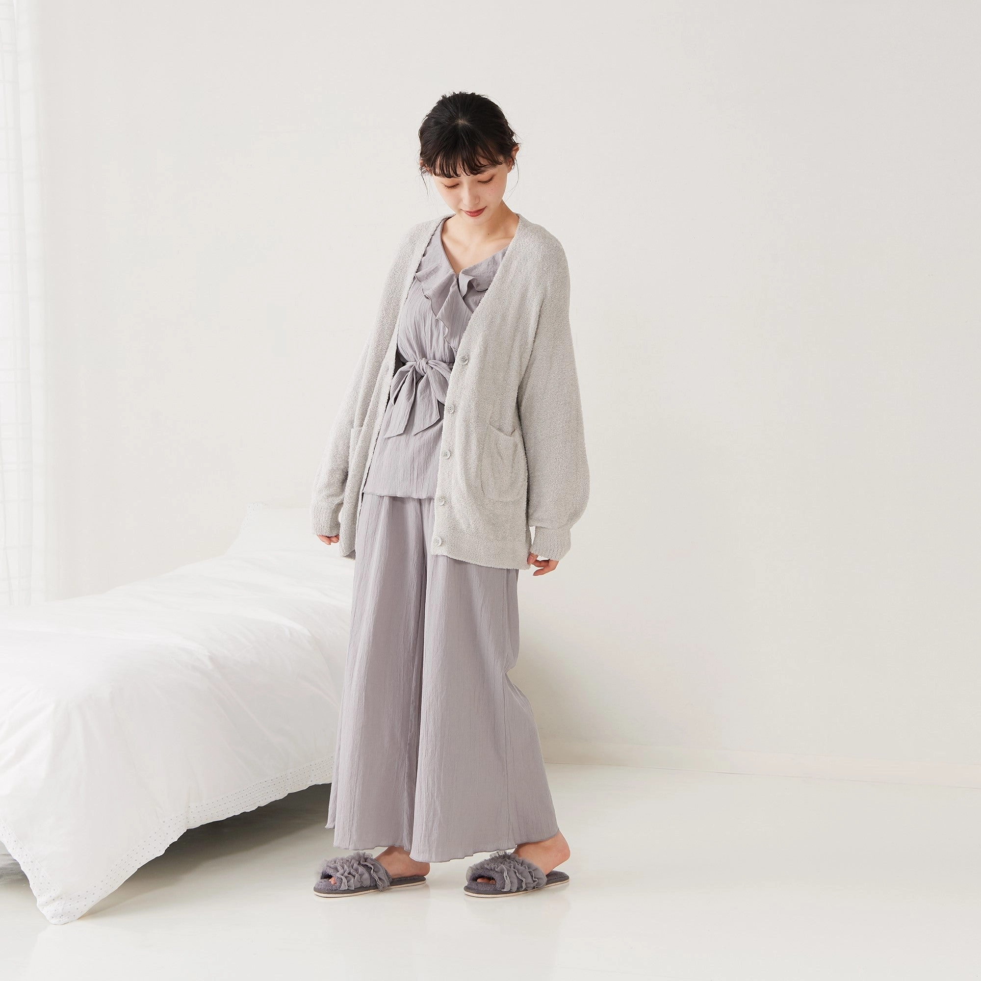 Feather Knit Cardigan Light Gray