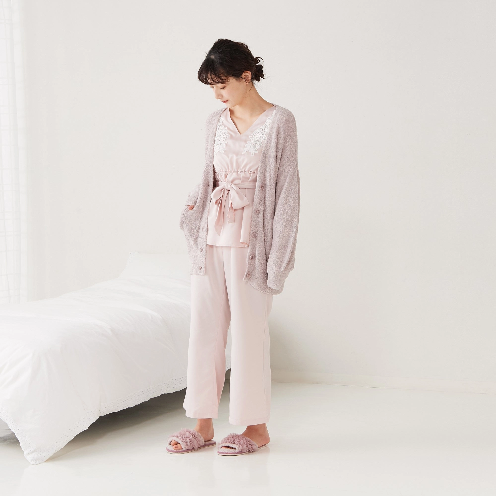 Feather Knit Cardigan Light Pink
