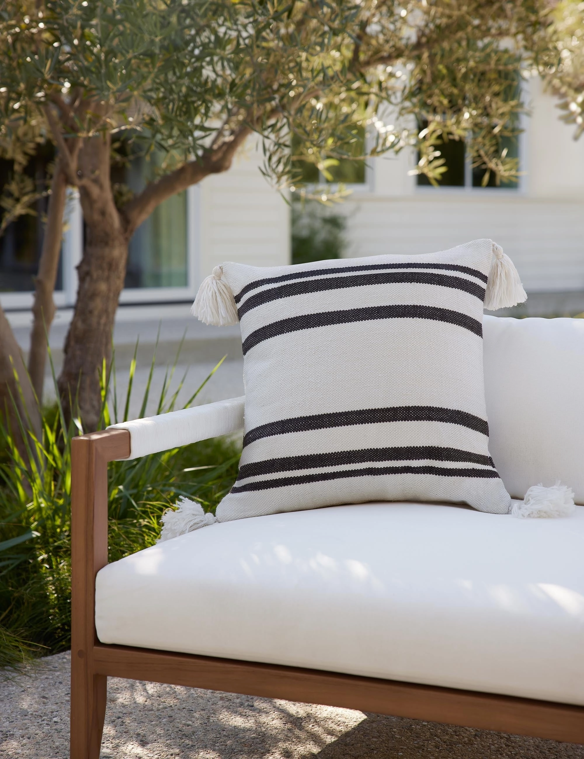 Fez Indoor / Outdoor Pillow