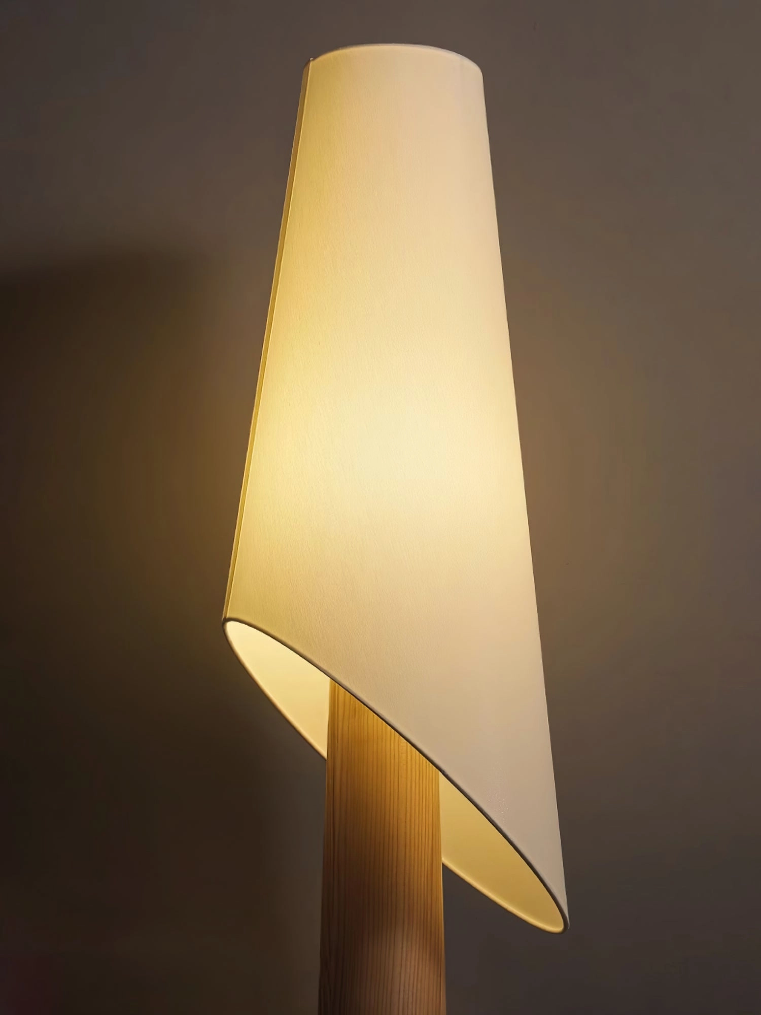 Flag Floor Lamp