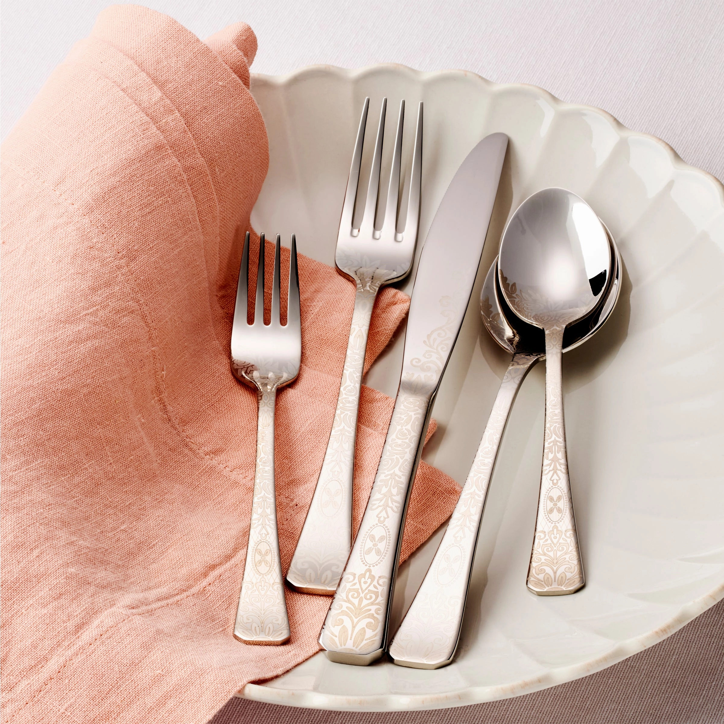 Floral Etch 30 Piece Flatware Kit