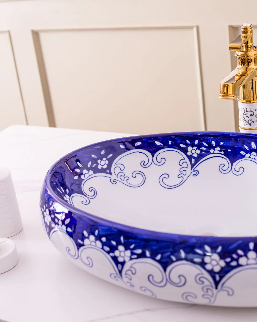 Fragrant Porcelain Counter Top Basin