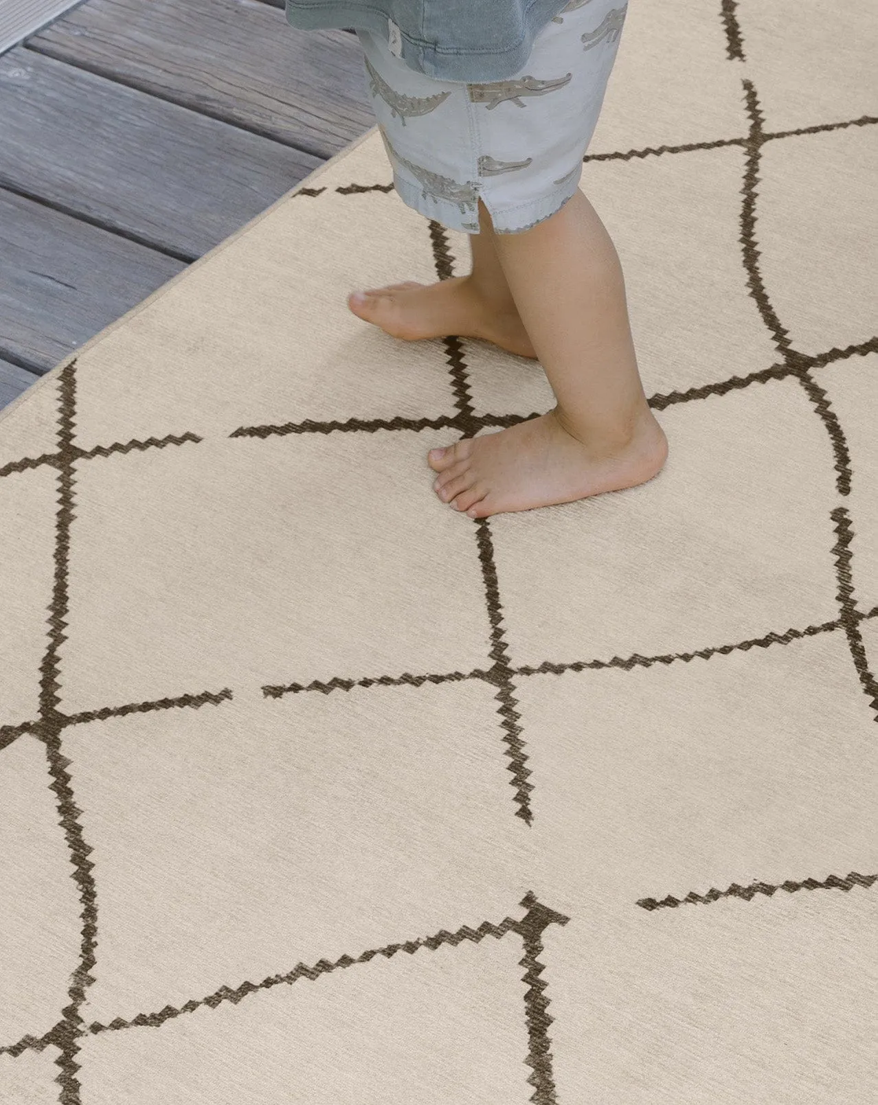 Fralyn Brown Beige Indoor Outdoor Washable Rug *NO RETURNS UNLESS FAULTY