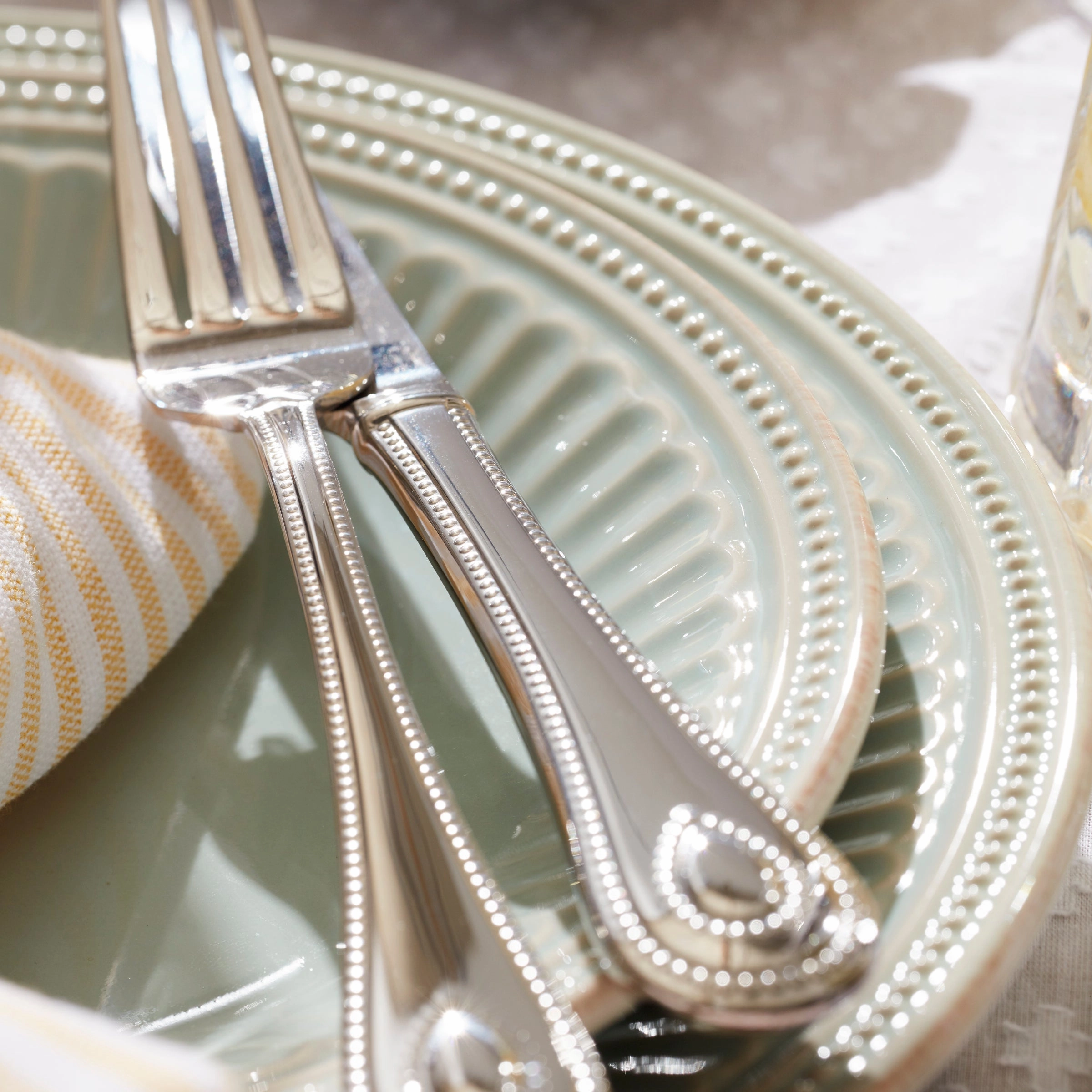 French Perle 65 Piece Flatware Set