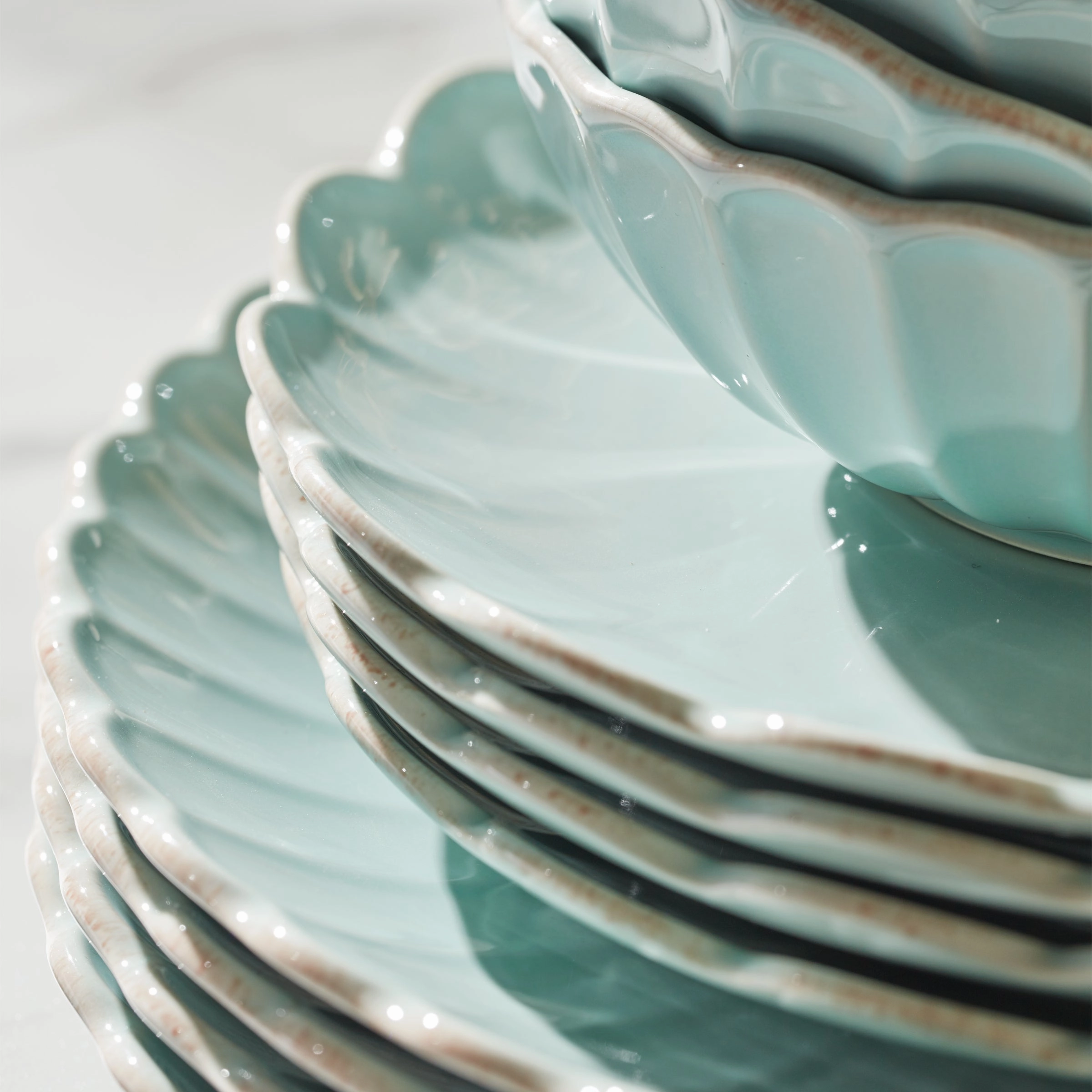 French Perle Scallop Ice Blue 12-Piece Dinnerware Set