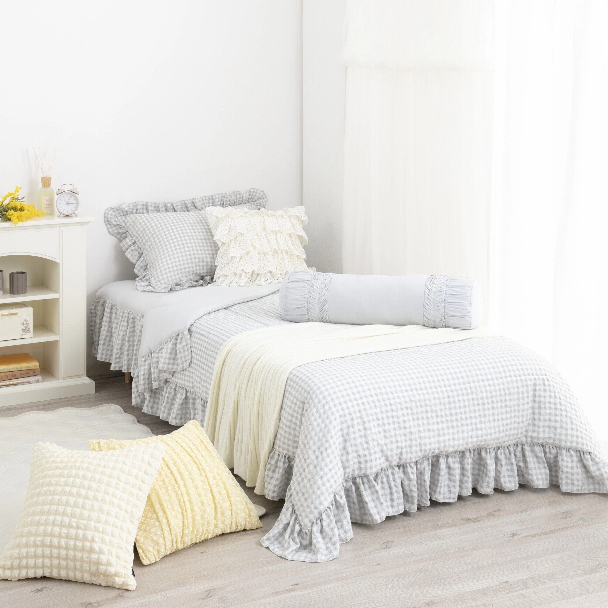 Fuwaro Cooling Pillow Cover Frill Check 700 X 500 White X Grey