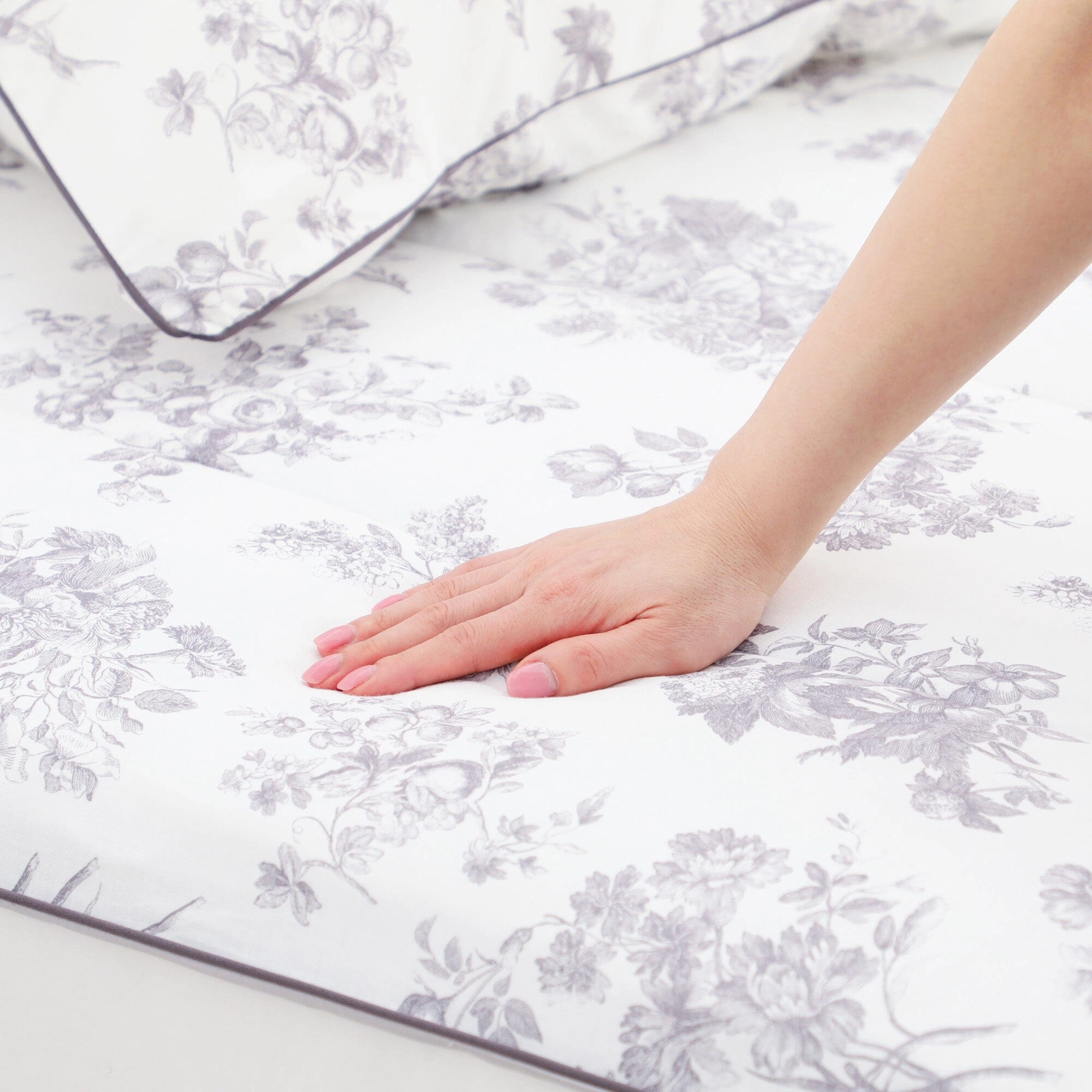 Fuwaro Cooling Quilt Classic Flower Double