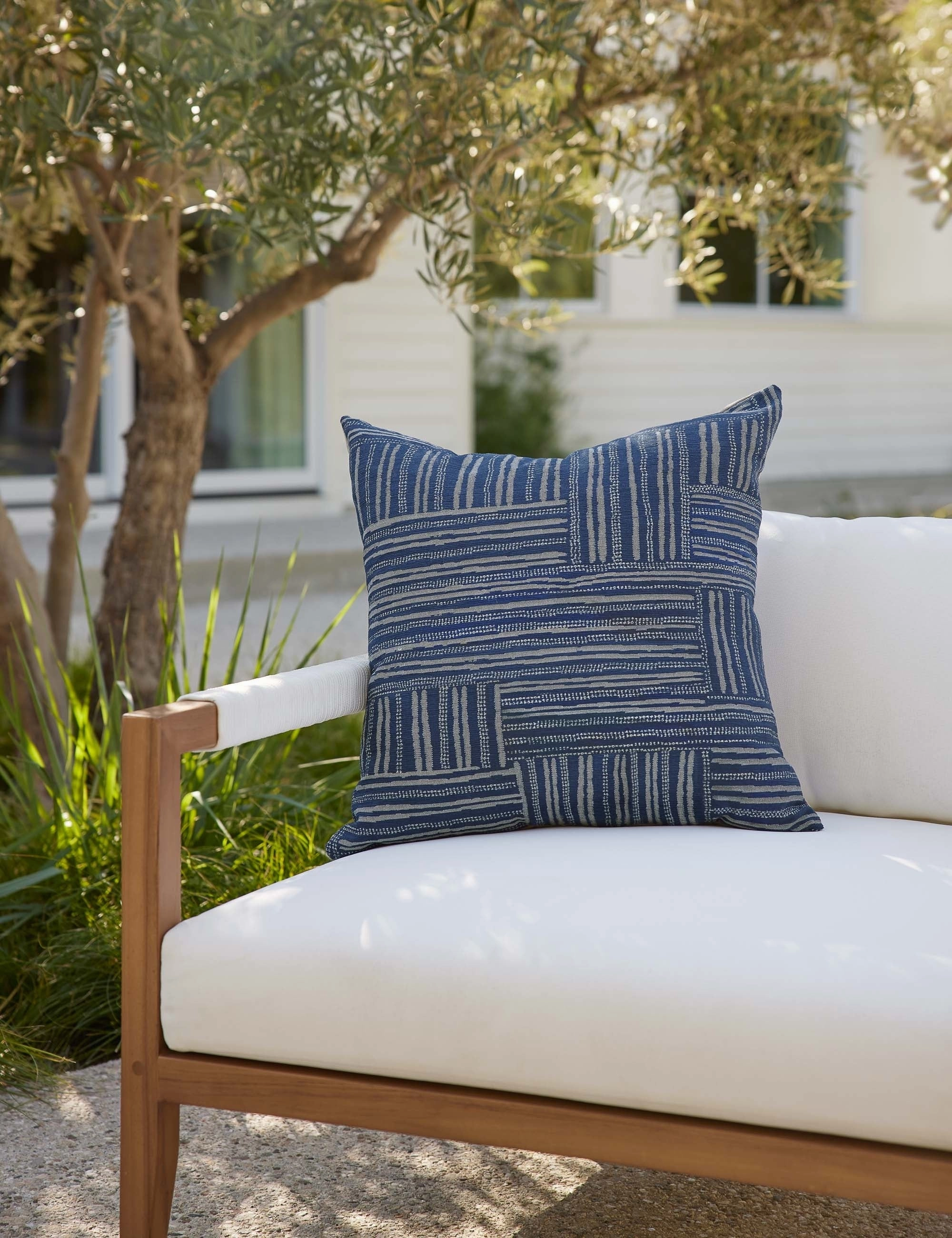 Gabriella Indoor / Outdoor Pillow