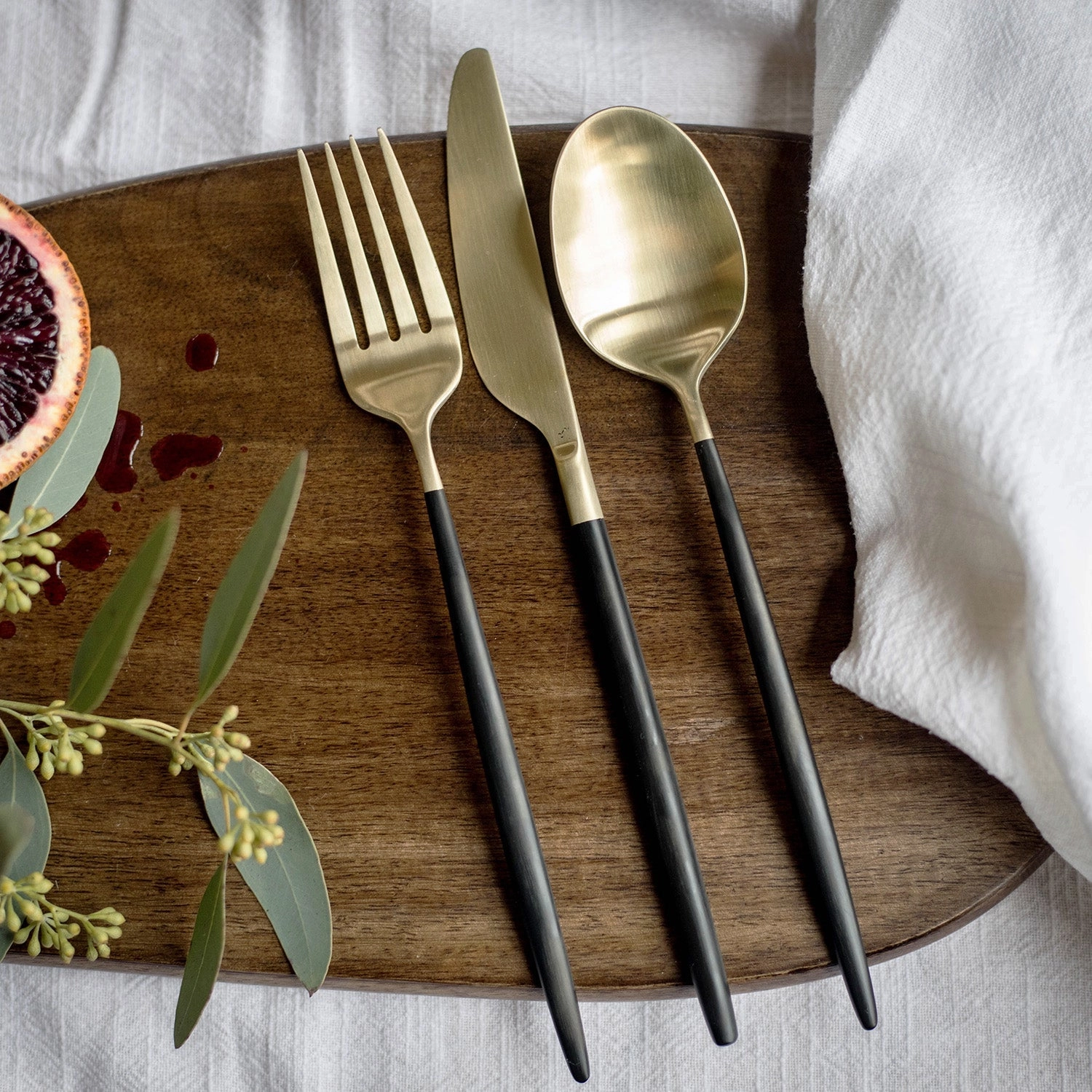 Gaze Black Champagne Satin 20 Piece Flatware Set